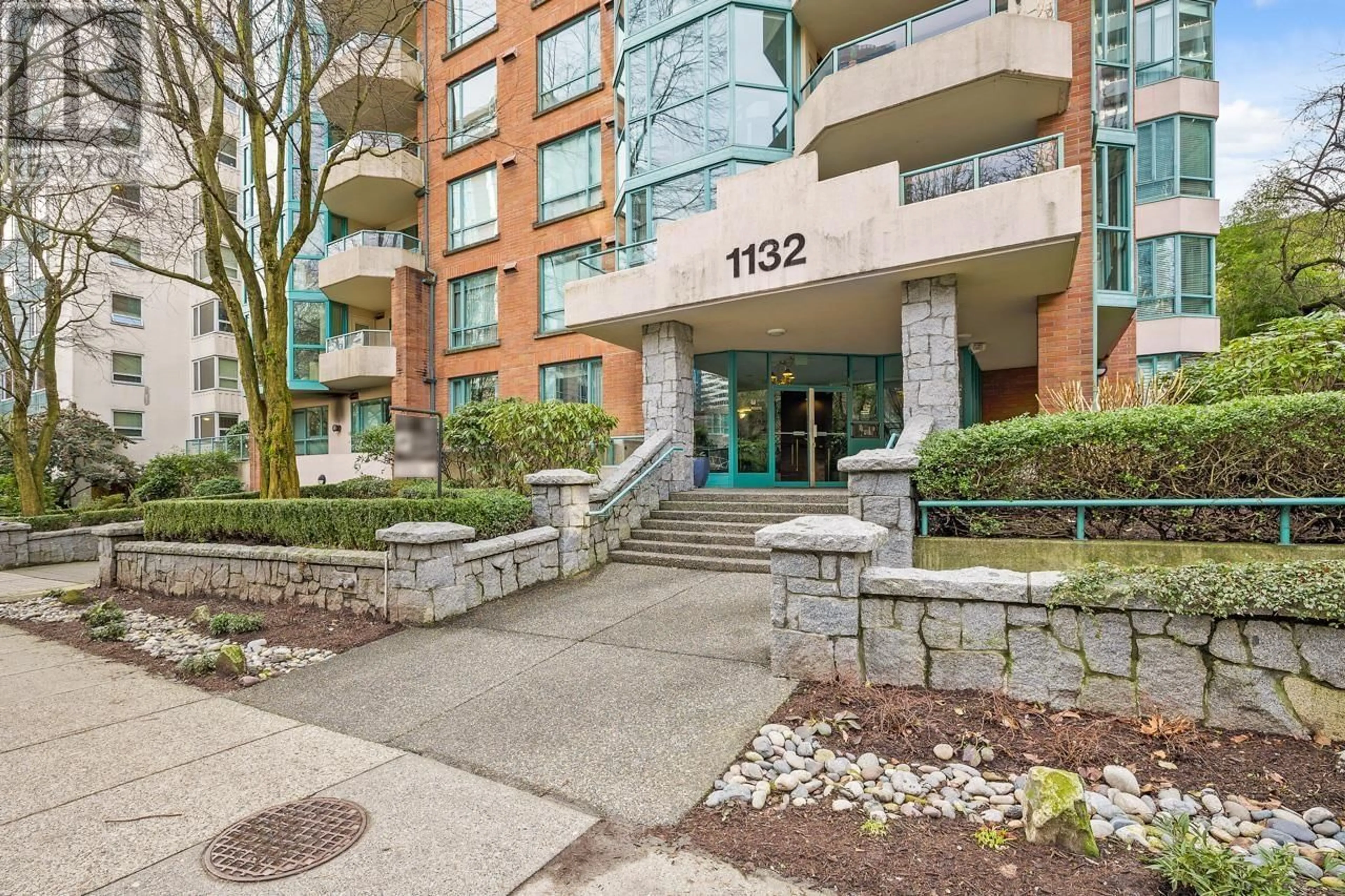 A pic from exterior of the house or condo for 704 1132 HARO STREET, Vancouver British Columbia V6E1C9