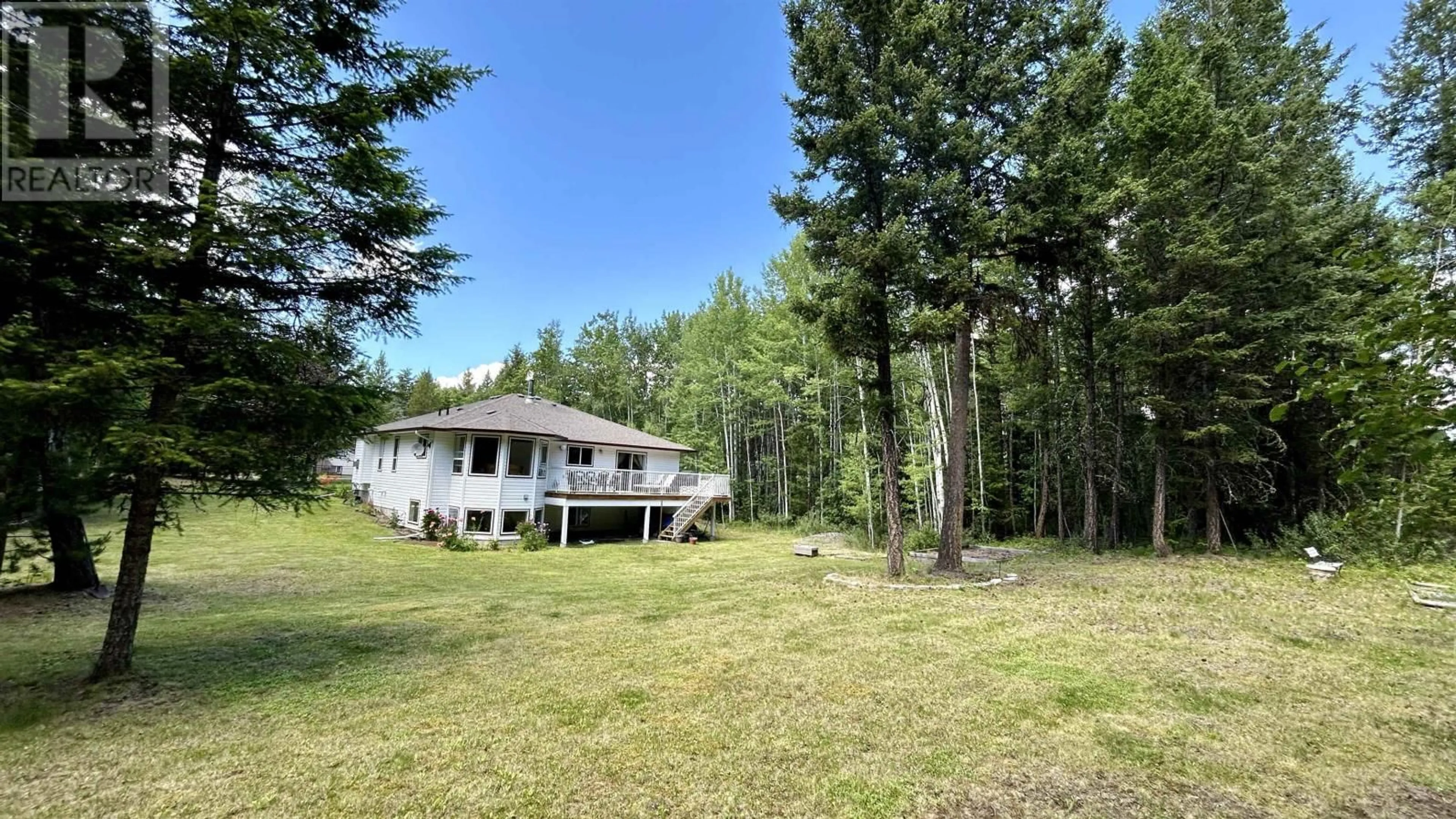 Cottage for 4775 MONEEYAW ROAD, 108 Mile Ranch British Columbia V0K2Z0