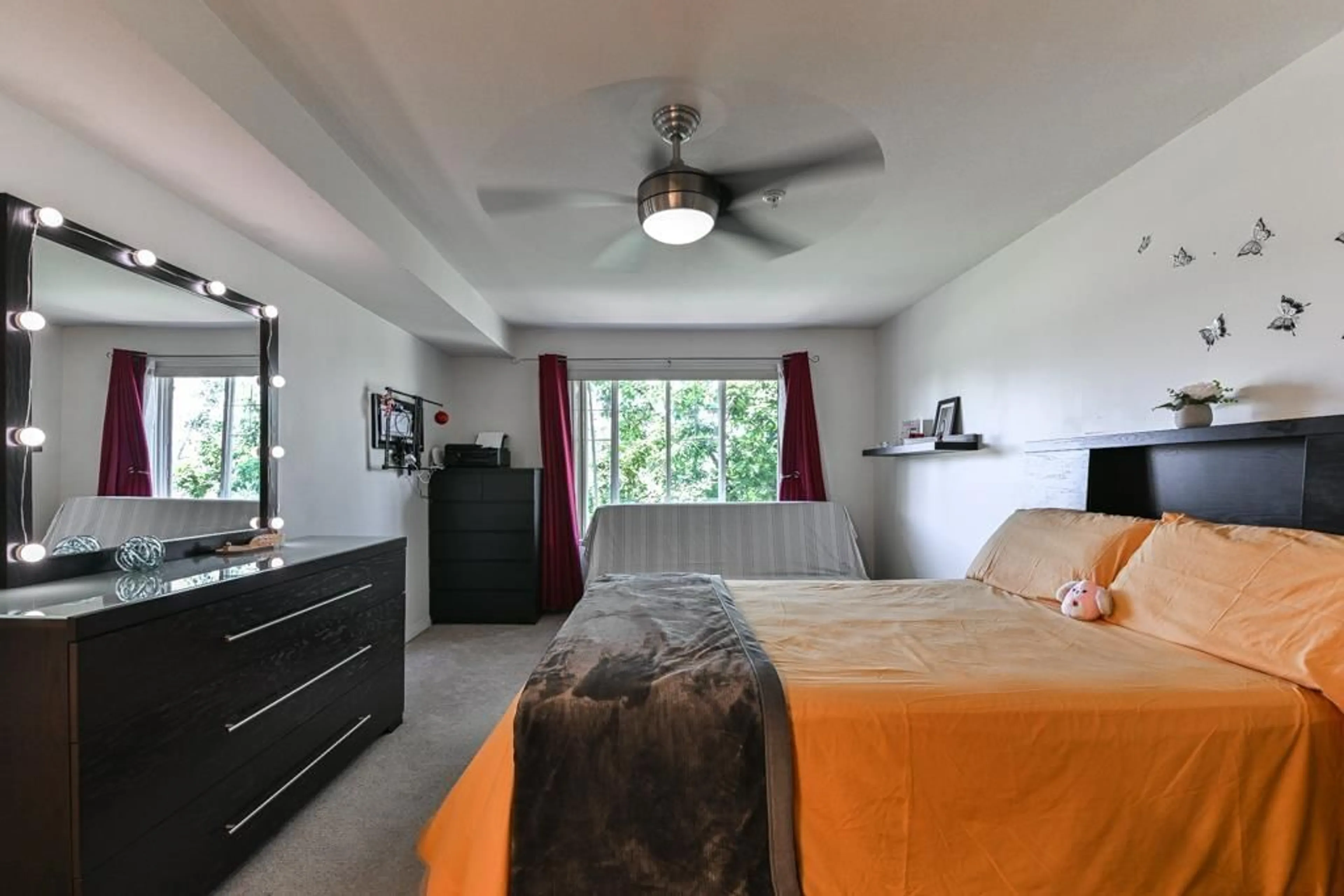 A pic of a room for 305 - 13226 104, Surrey British Columbia V3T1V1