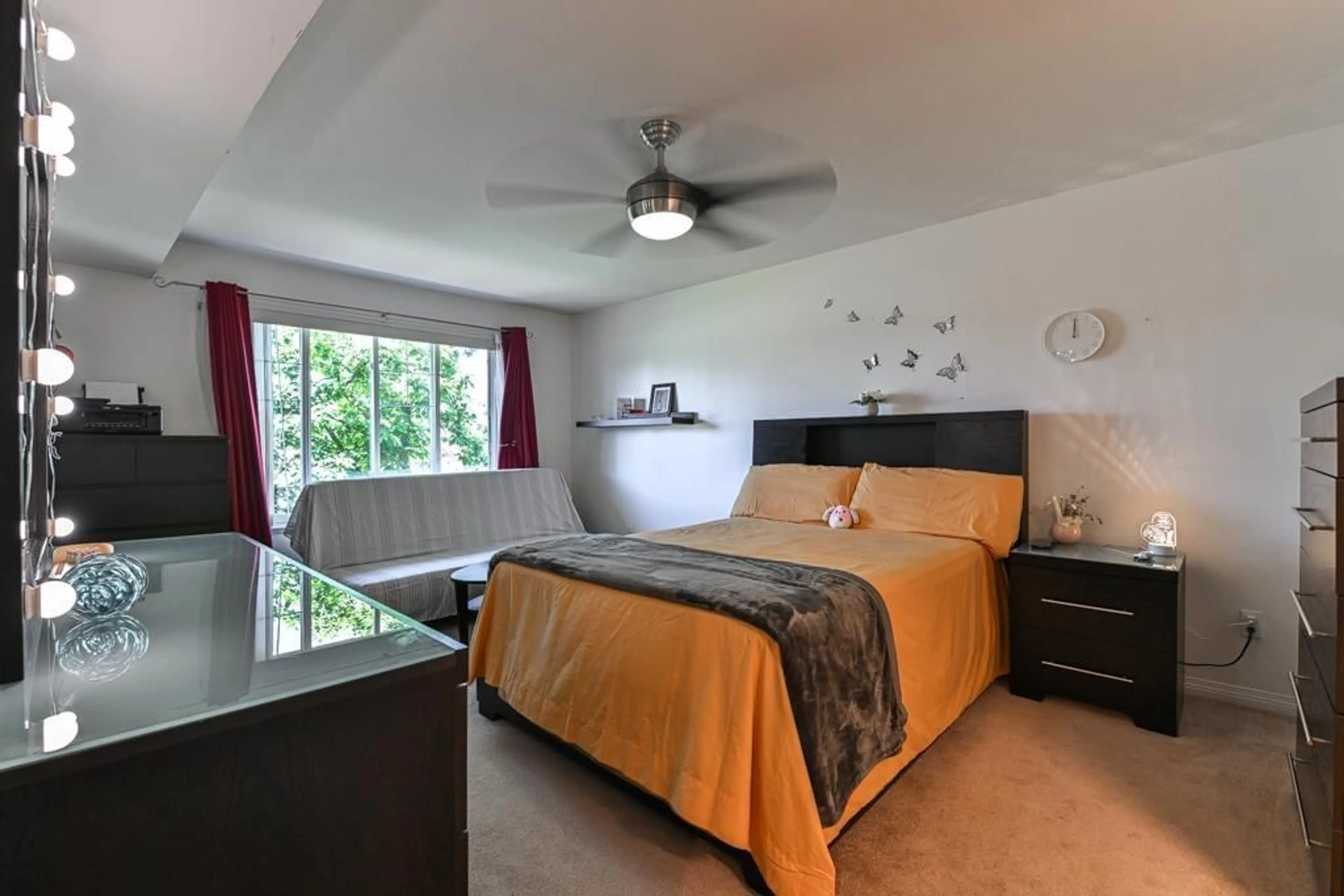 Bedroom with bed, unknown for 305 - 13226 104, Surrey British Columbia V3T1V1