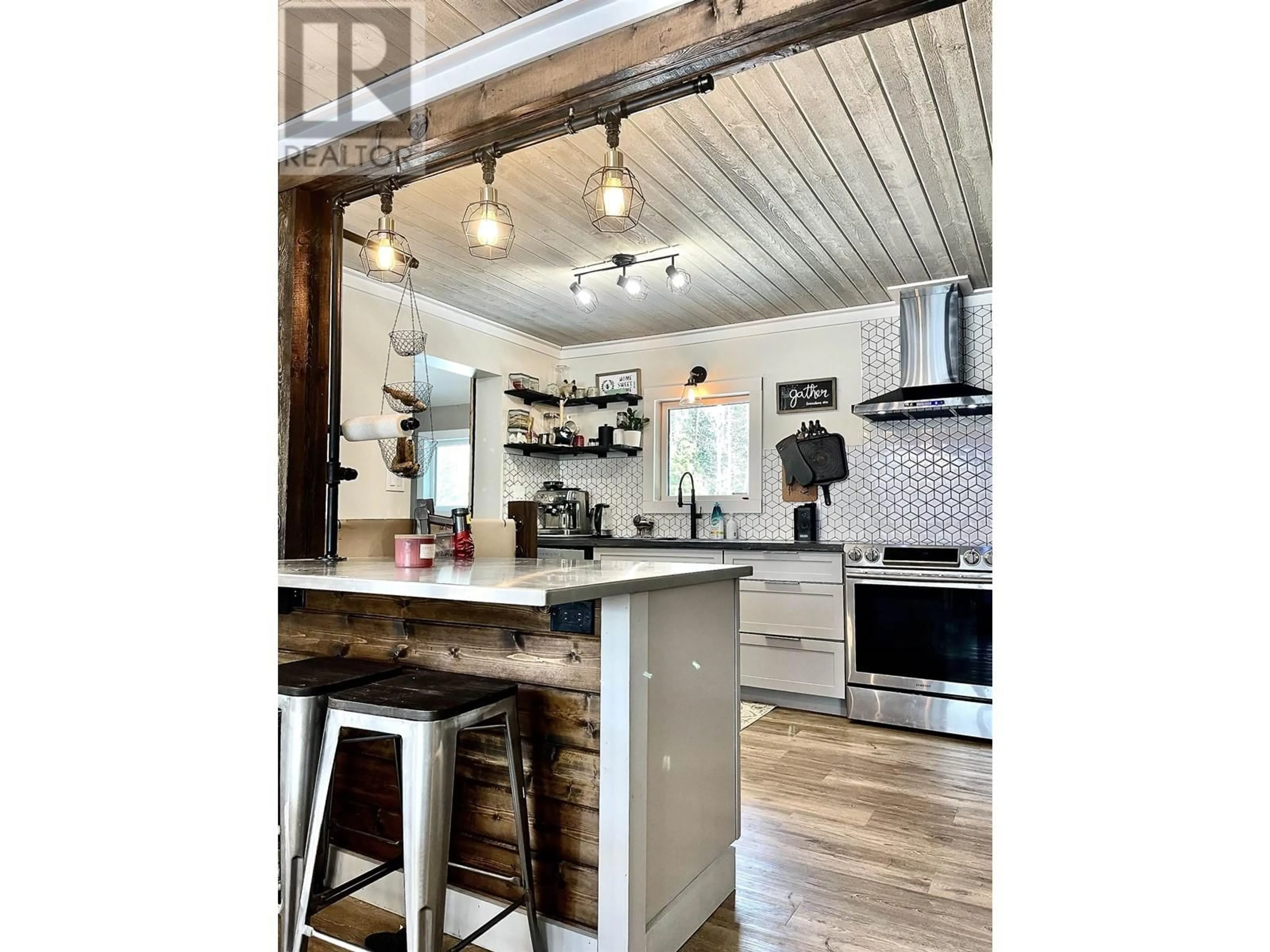 Open concept kitchen, unknown for 2412 FIRST AVENUE, Terrace British Columbia V8G0G2