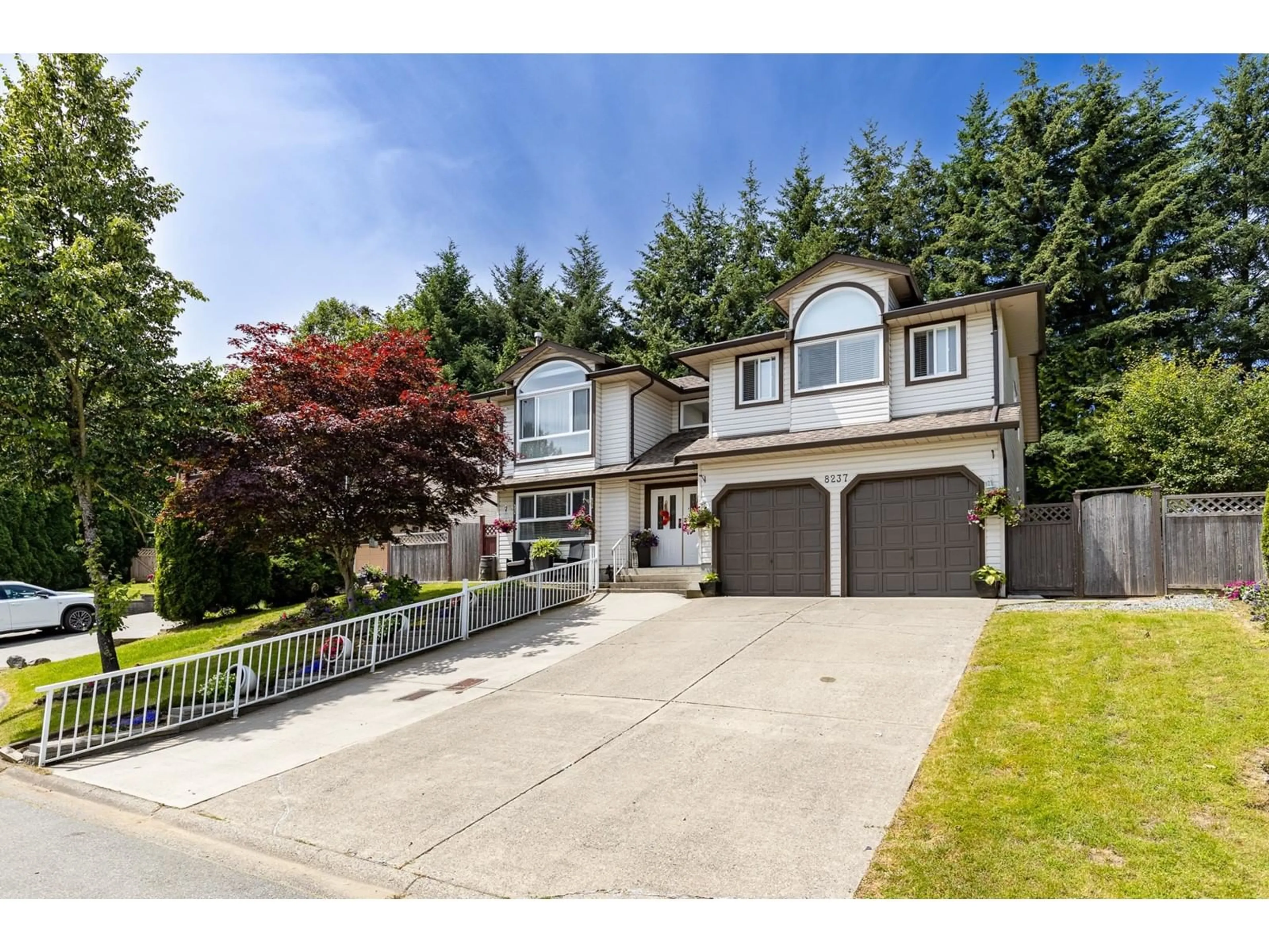 Frontside or backside of a home for 8237 167A STREET, Surrey British Columbia V4N3H5