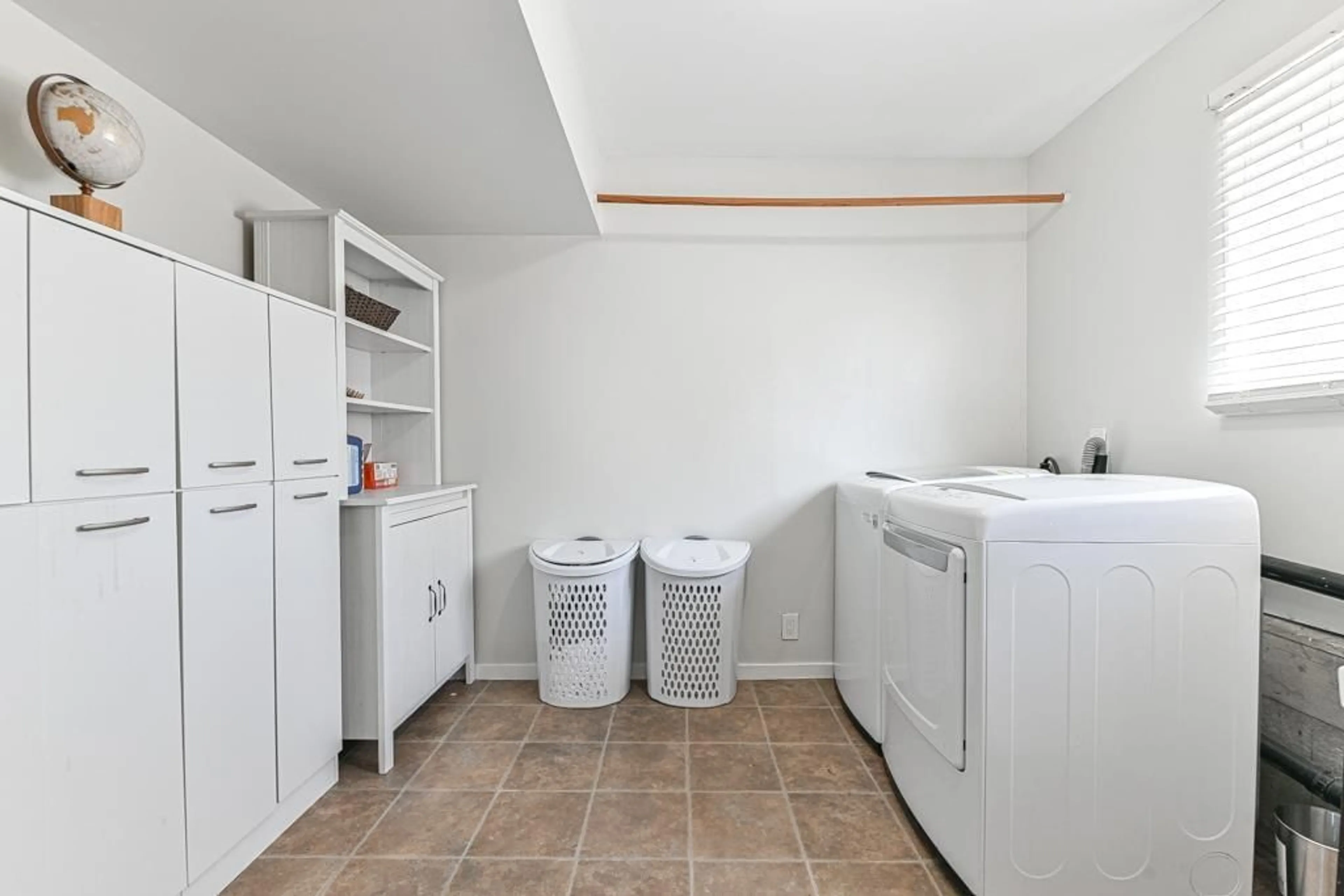 Laundry room for 7812 BREMRIDGE DRIVE, Delta British Columbia V4C5E5