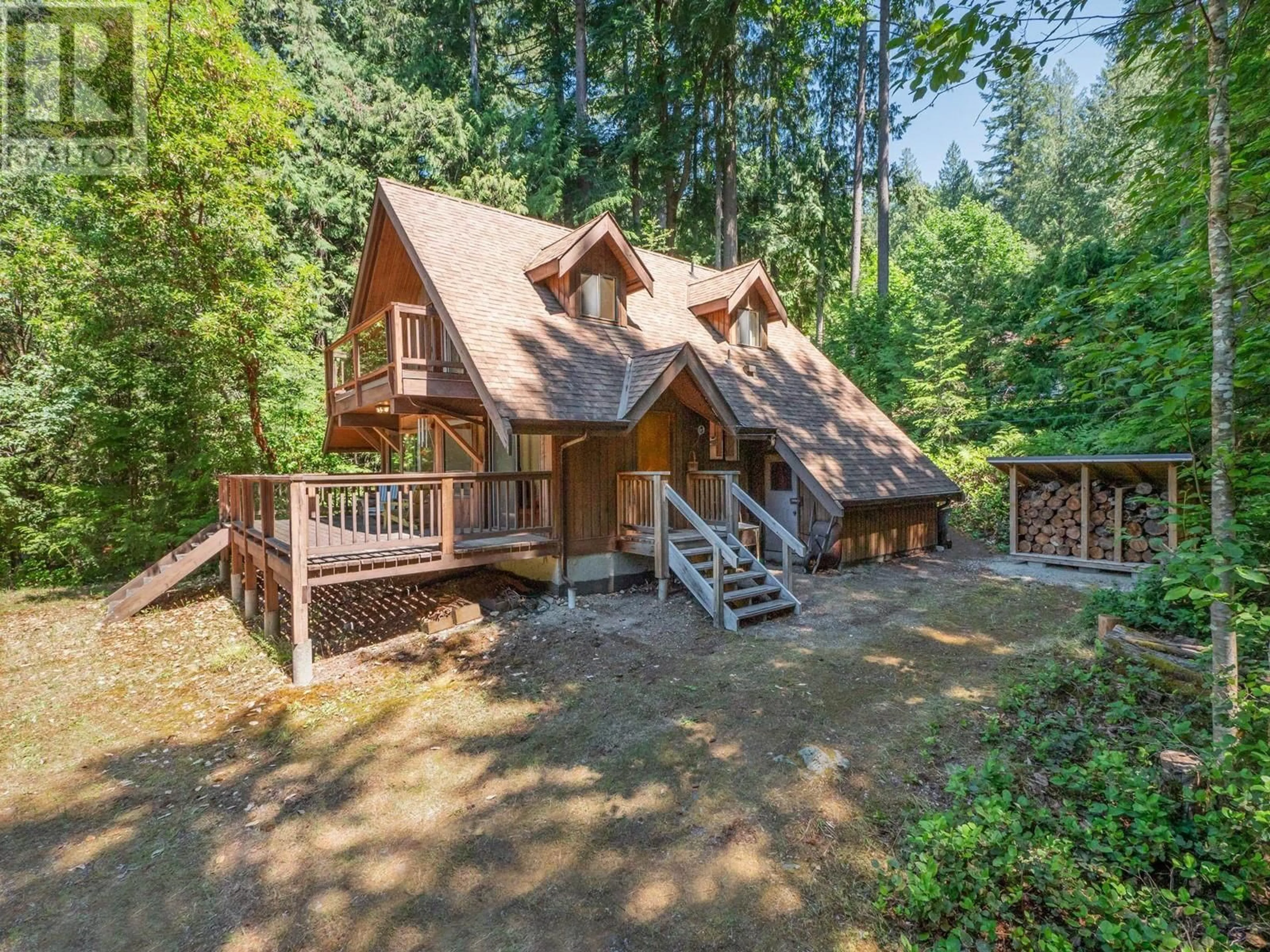 Cottage for 5628 UPLAND ROAD, Sechelt British Columbia V7Z0C6