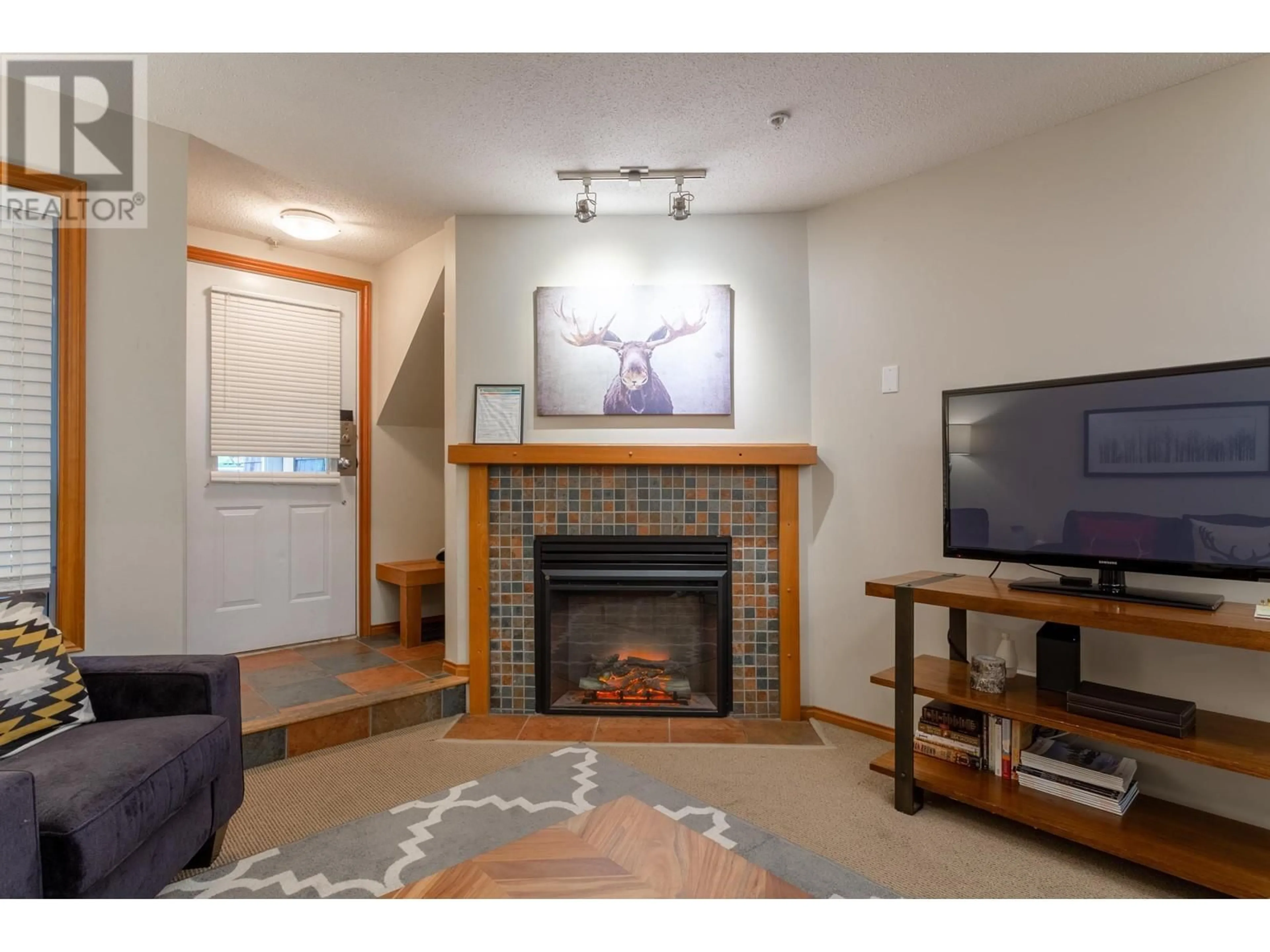 Living room for 4 4388 NORTHLANDS BOULEVARD, Whistler British Columbia V8E1C6