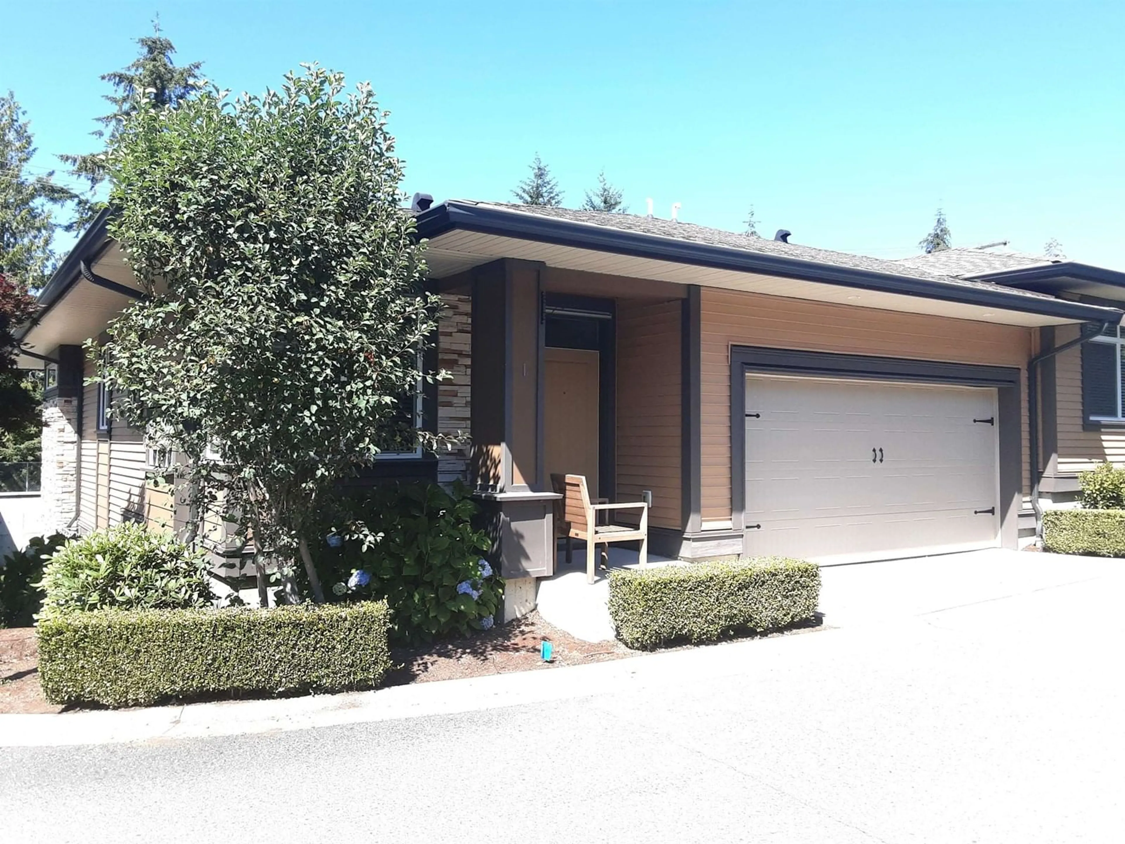 Frontside or backside of a home for 1 35846 MCKEE ROAD, Abbotsford British Columbia V3G2L6