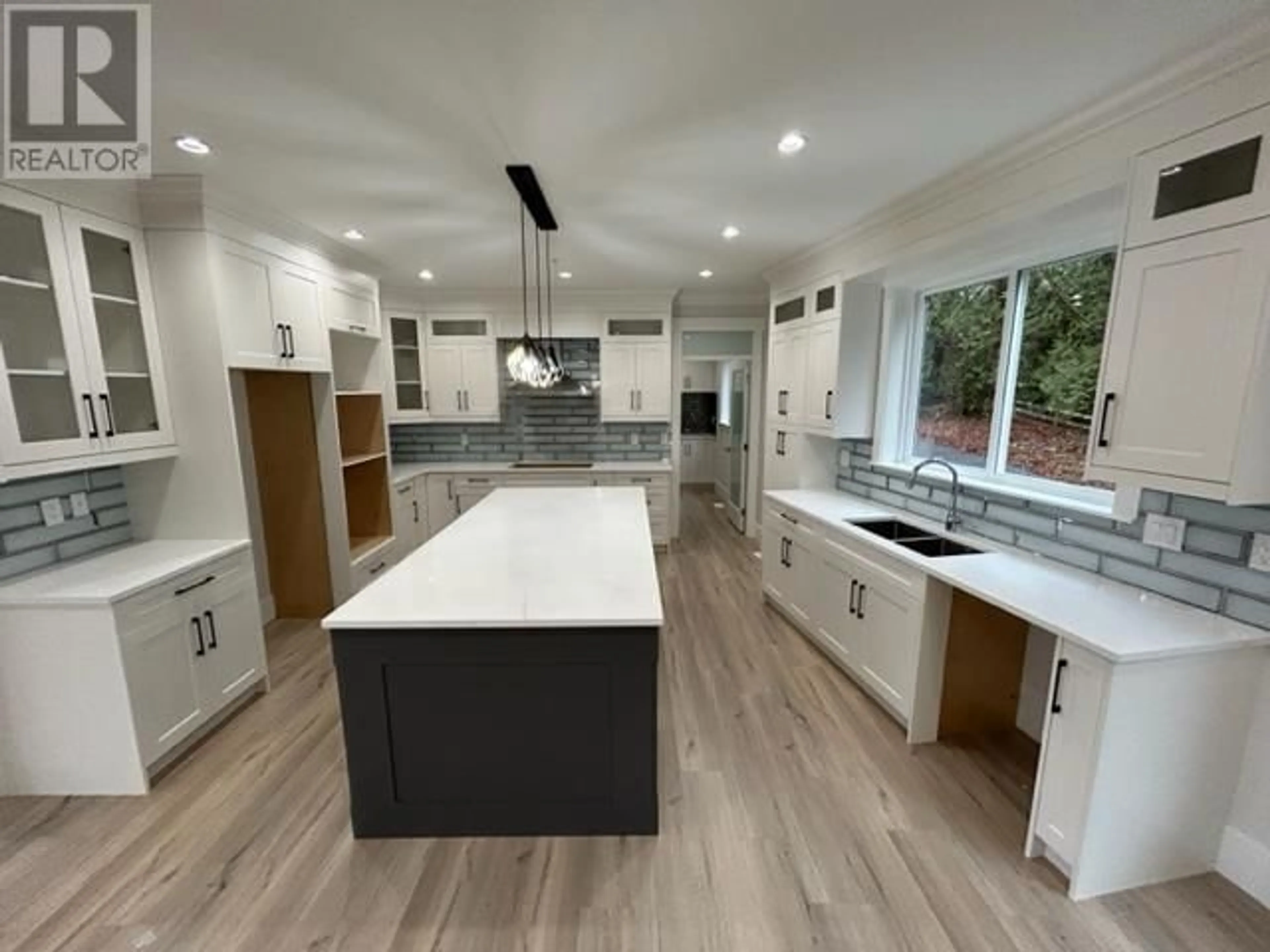 Open concept kitchen for 13632 BLANEY ROAD, Maple Ridge British Columbia V4R0H1