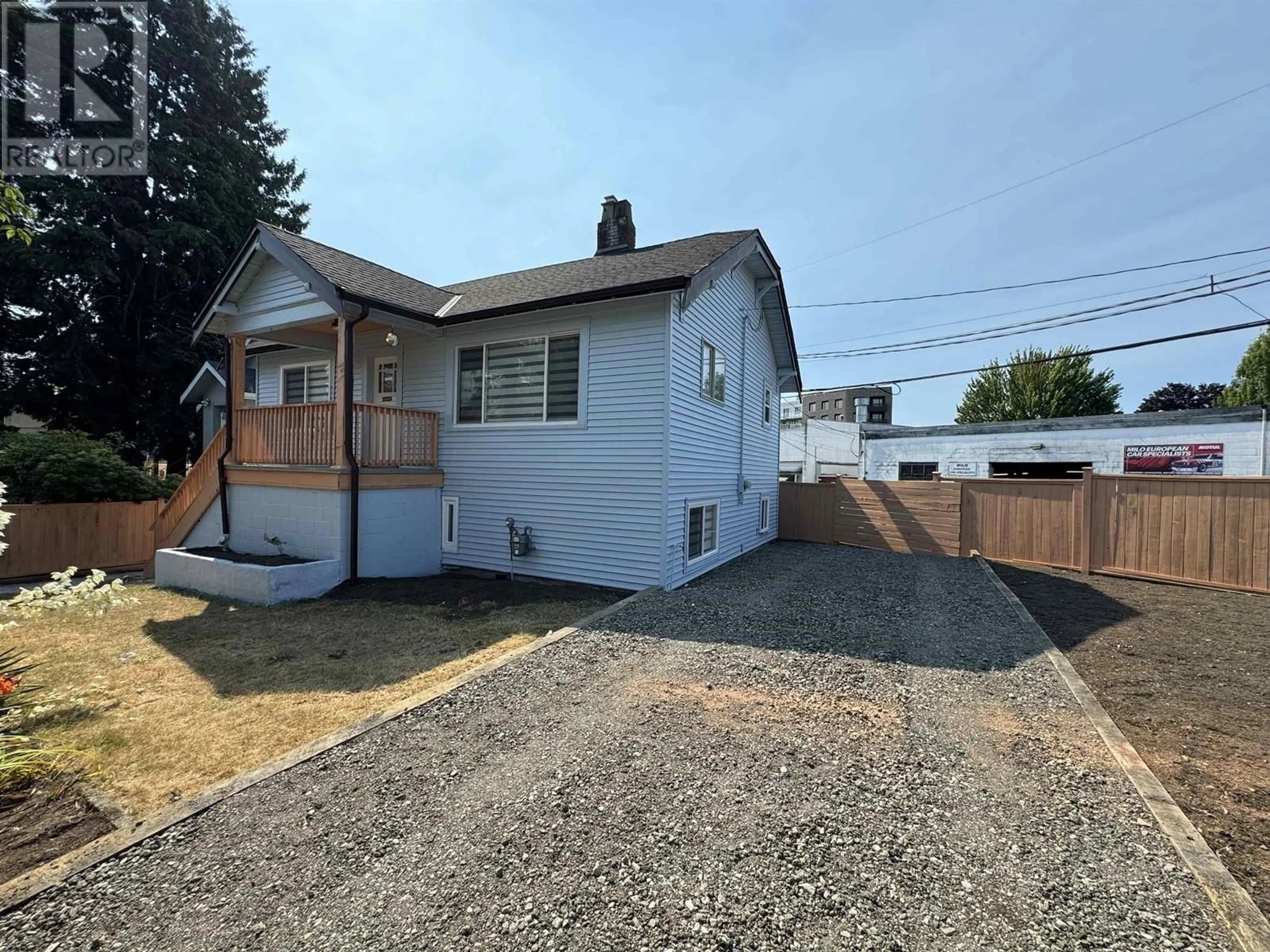 Frontside or backside of a home for 820 E 16TH AVENUE, Vancouver British Columbia V5T2V6