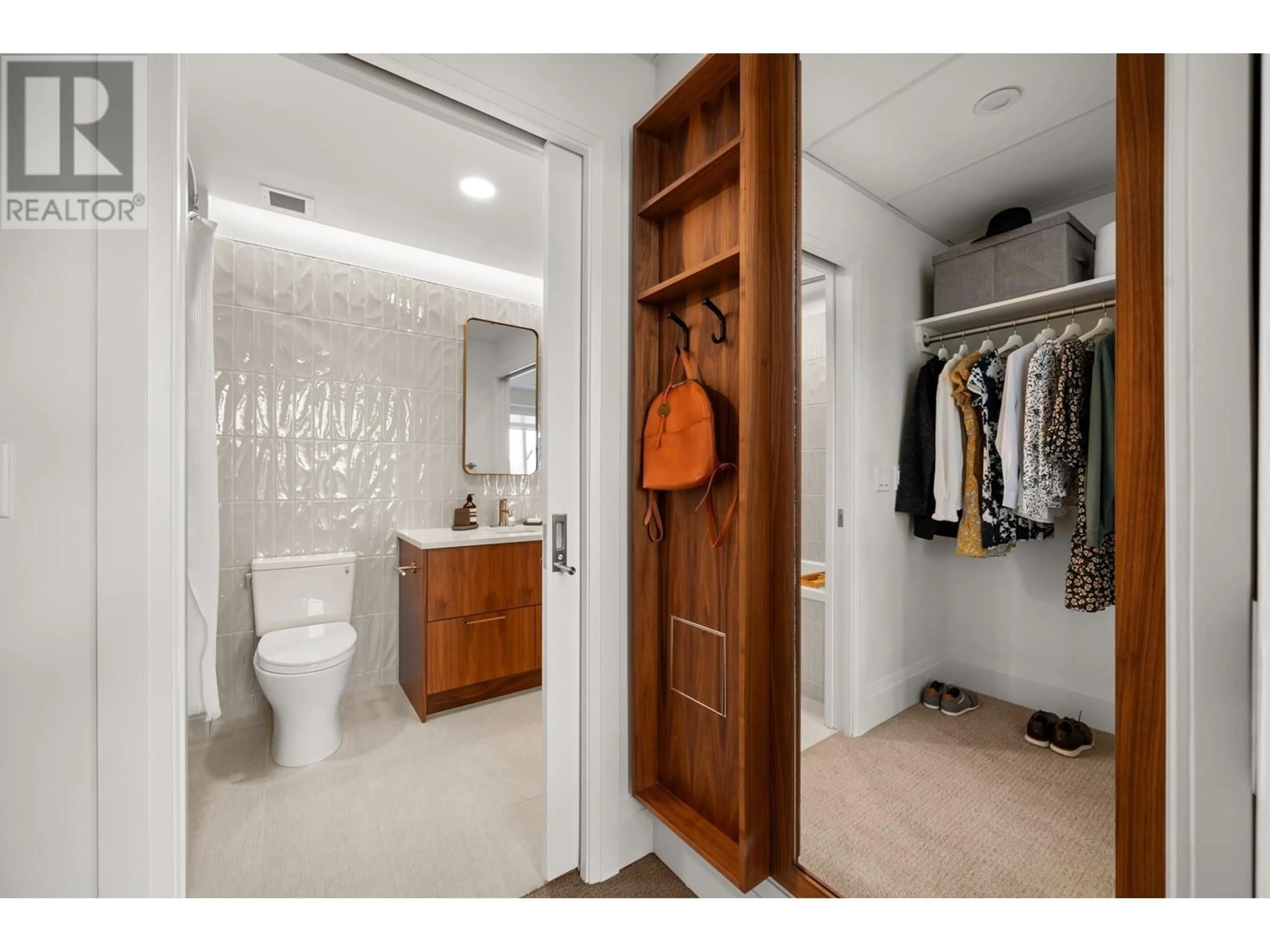 Storage room or clothes room or walk-in closet for 315 2550 GARDEN DRIVE, Vancouver British Columbia V5N4X6