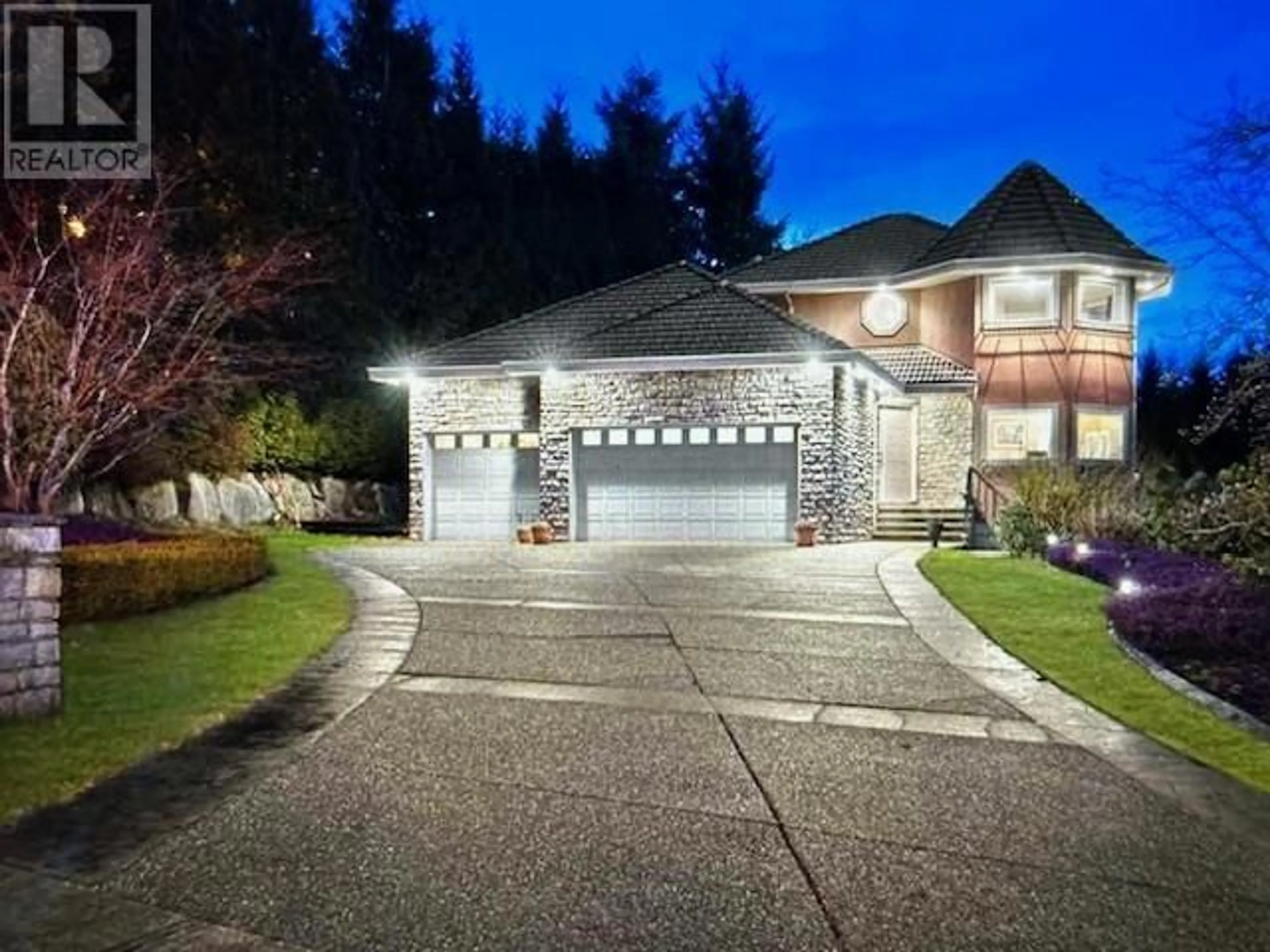Frontside or backside of a home for 1625 PARKWAY BOULEVARD, Coquitlam British Columbia V3E3M7