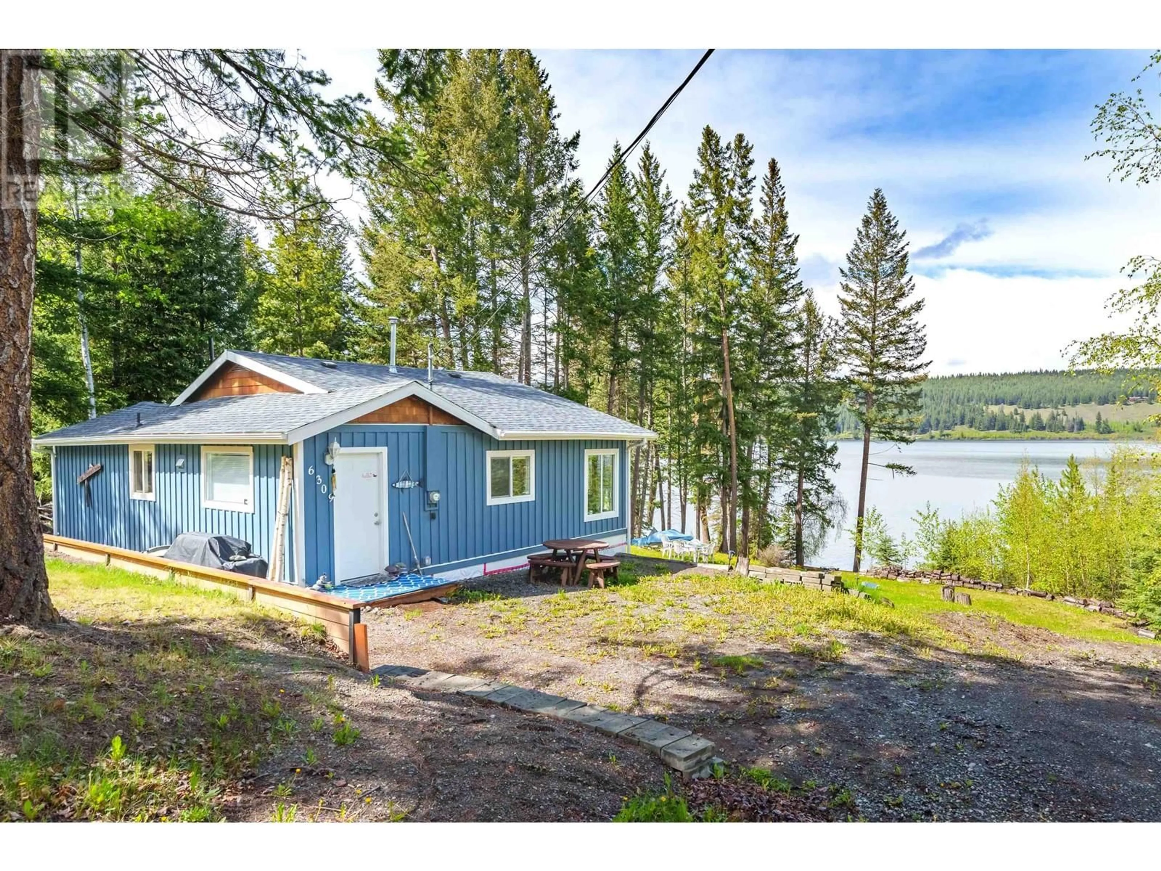 Cottage for 6309 MULLIGAN DRIVE, Horse Lake British Columbia V0K2E3