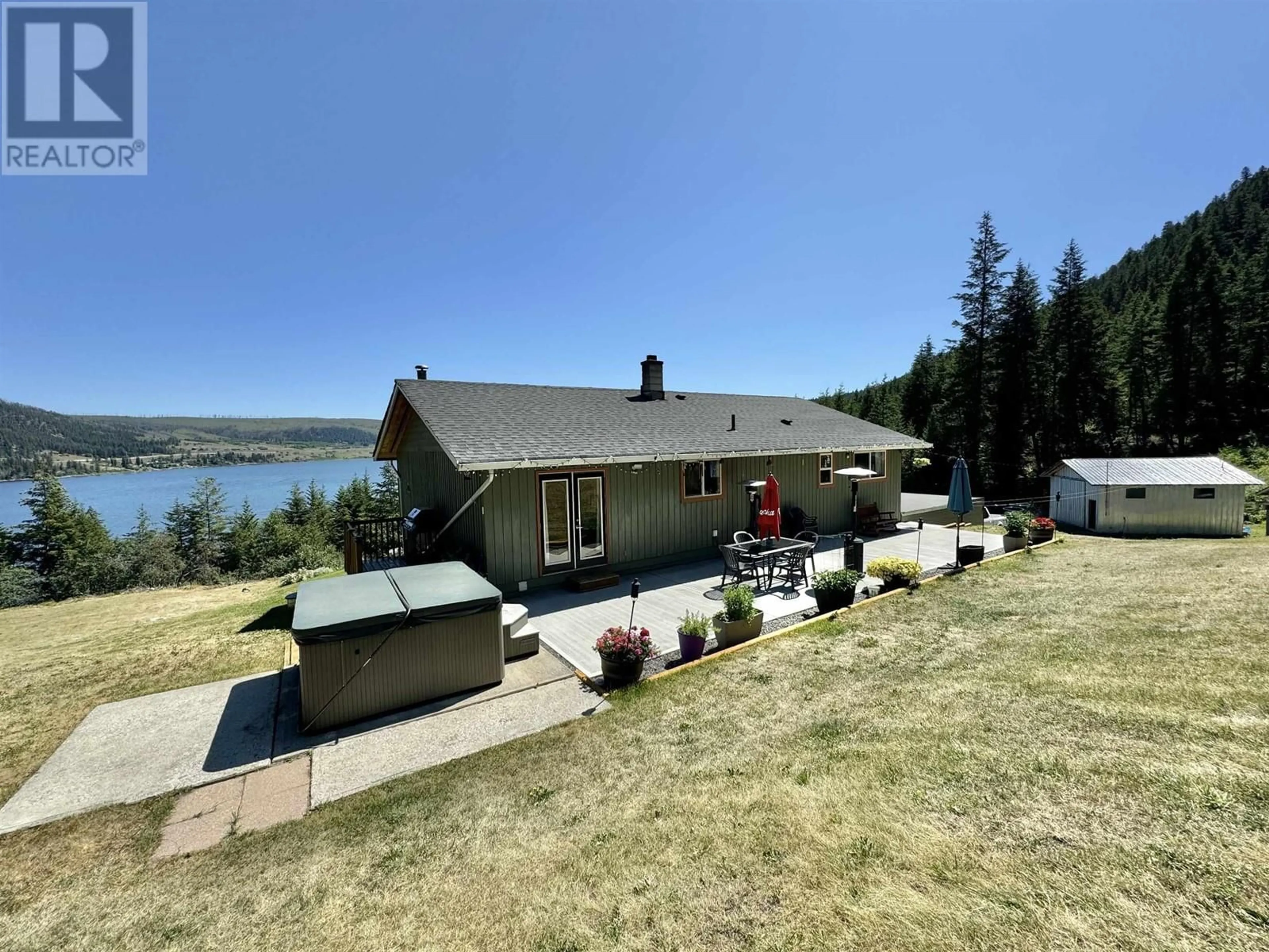 Cottage for 1937 SOUTH LAKESIDE DRIVE, Williams Lake British Columbia V2G5G1