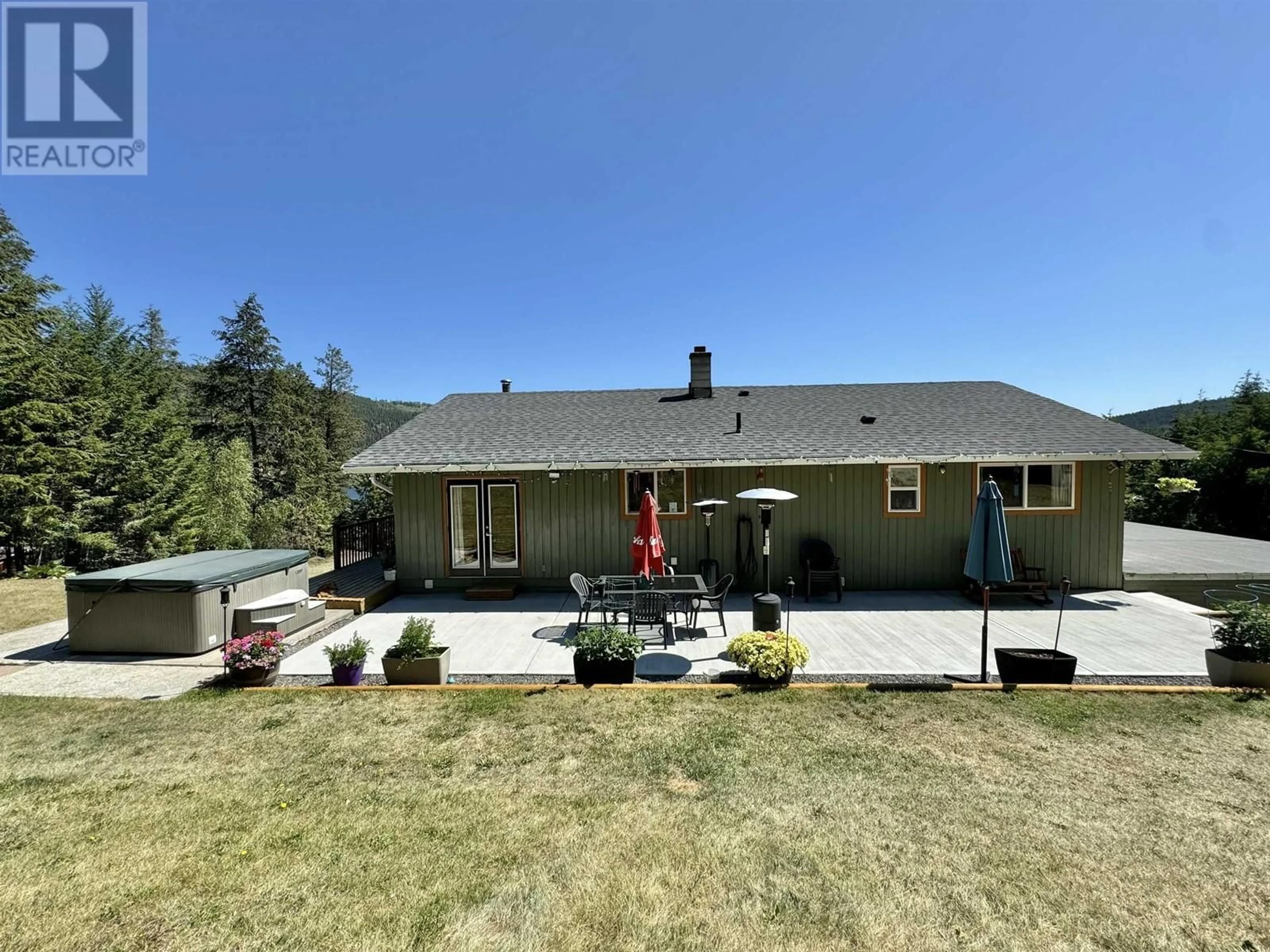 Frontside or backside of a home for 1937 SOUTH LAKESIDE DRIVE, Williams Lake British Columbia V2G5G1