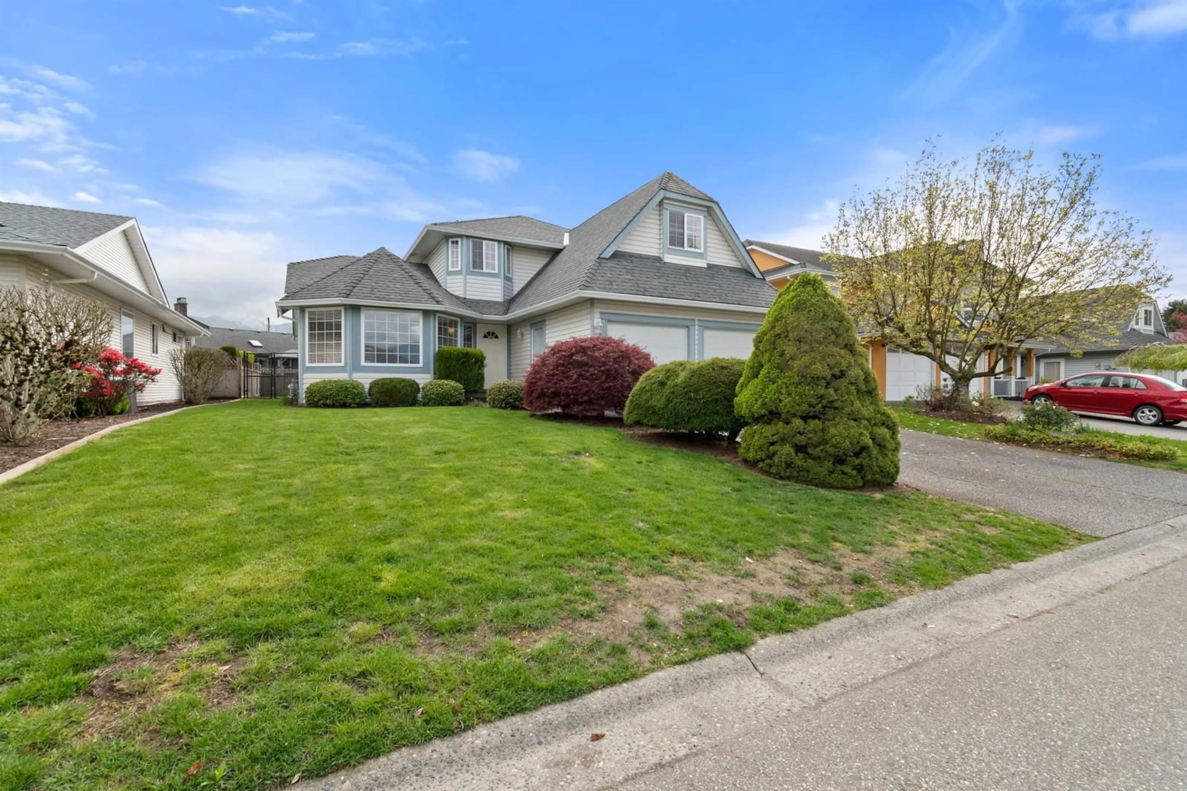 Frontside or backside of a home, the street view for 45246 JASPER DRIVE, Chilliwack British Columbia V2R3B1