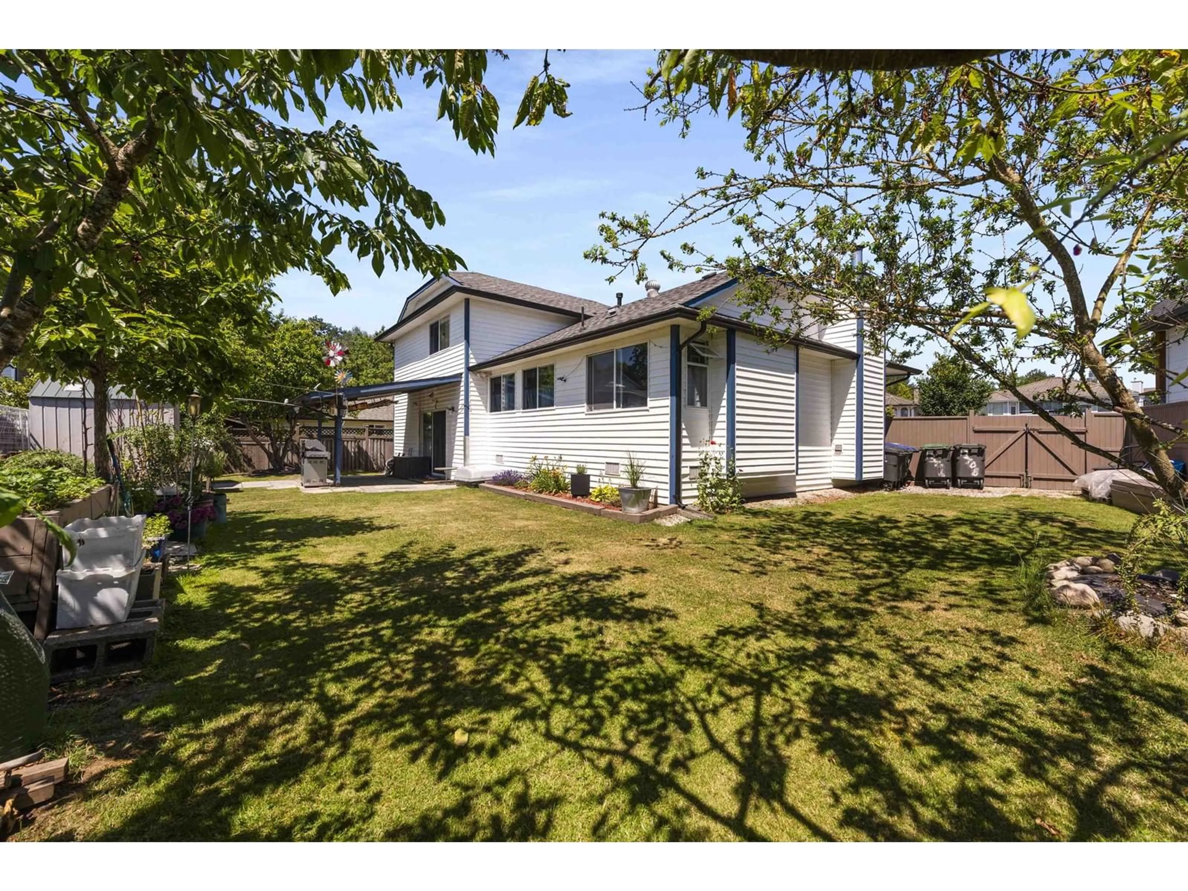 Frontside or backside of a home for 13708 90A AVENUE, Surrey British Columbia V3V7P2