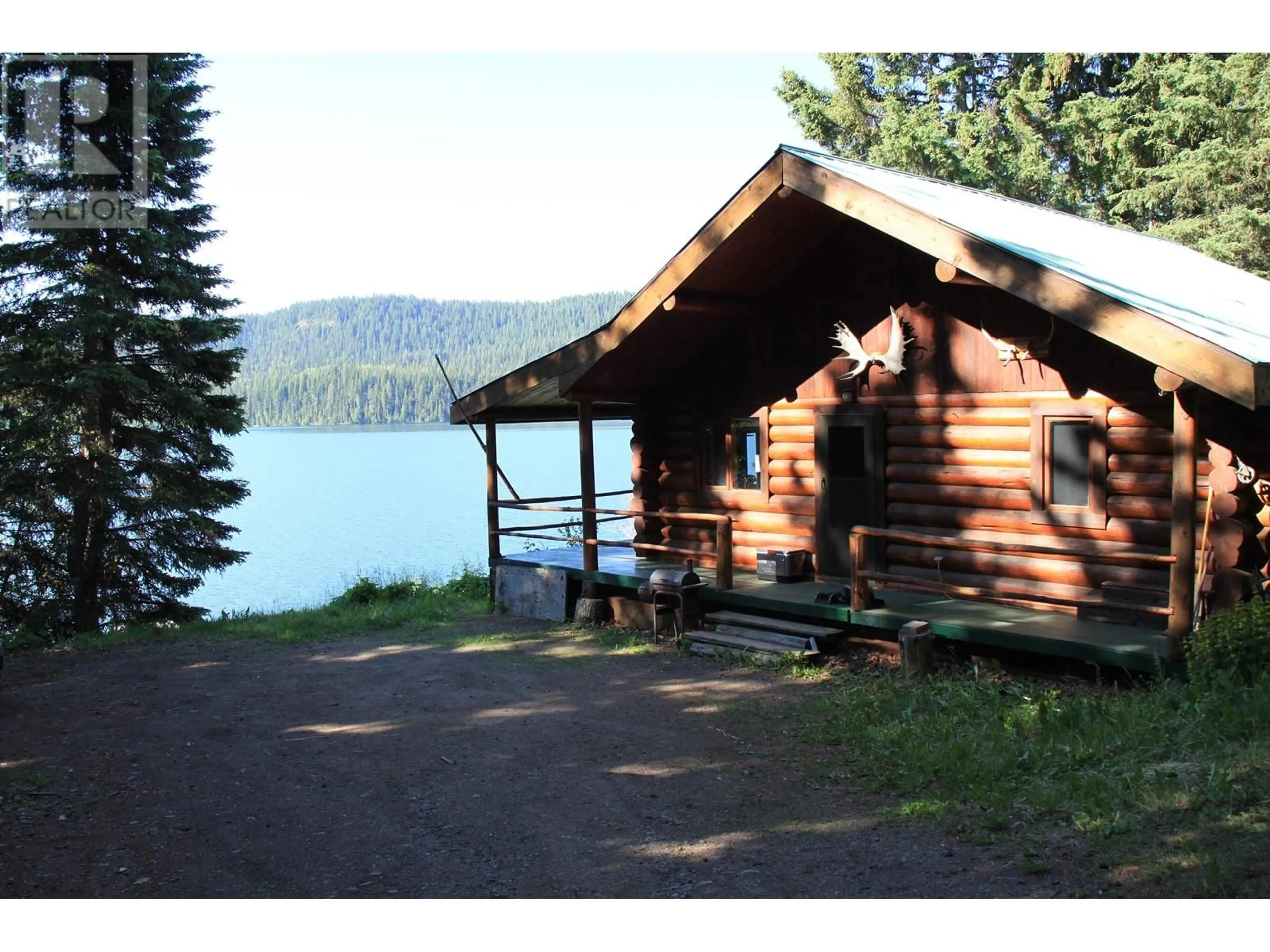 Cottage for 8674 BOULTBEE ROAD, Bridge Lake British Columbia V0K1E0
