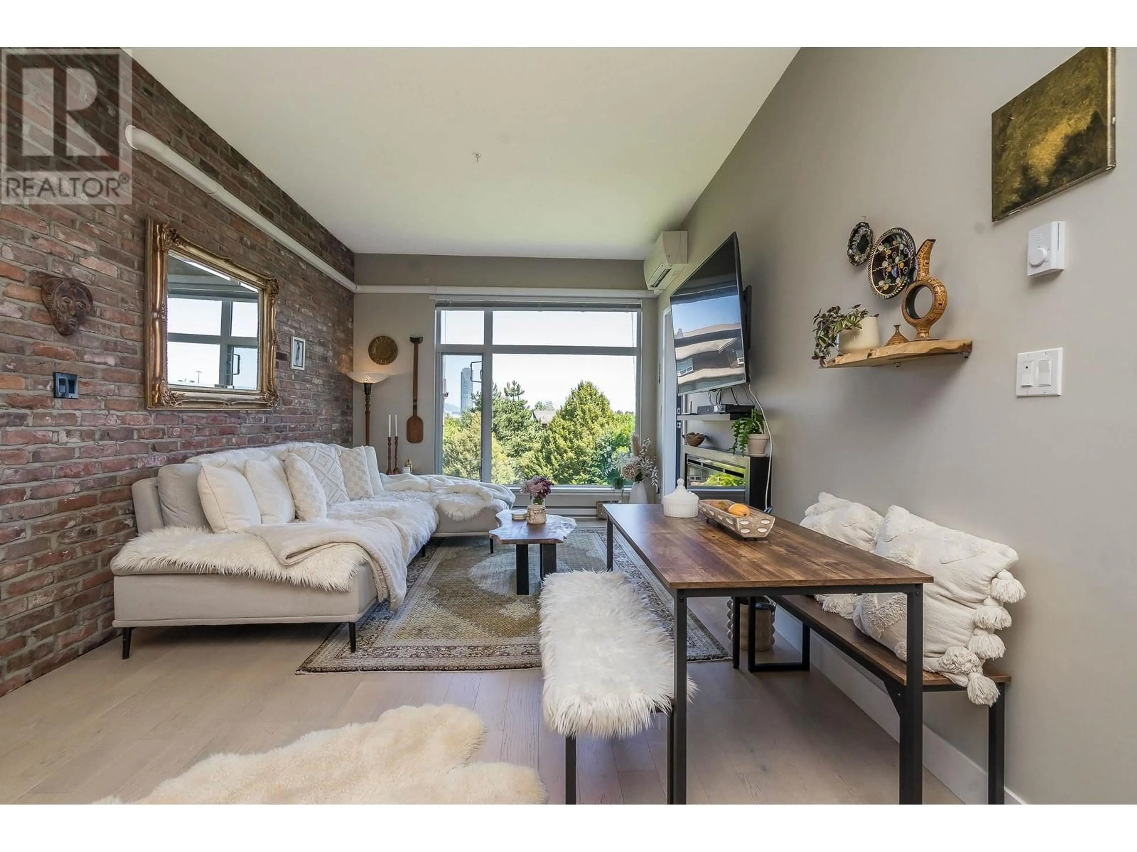 Living room for 308 260 SALTER STREET, New Westminster British Columbia V3M0H4