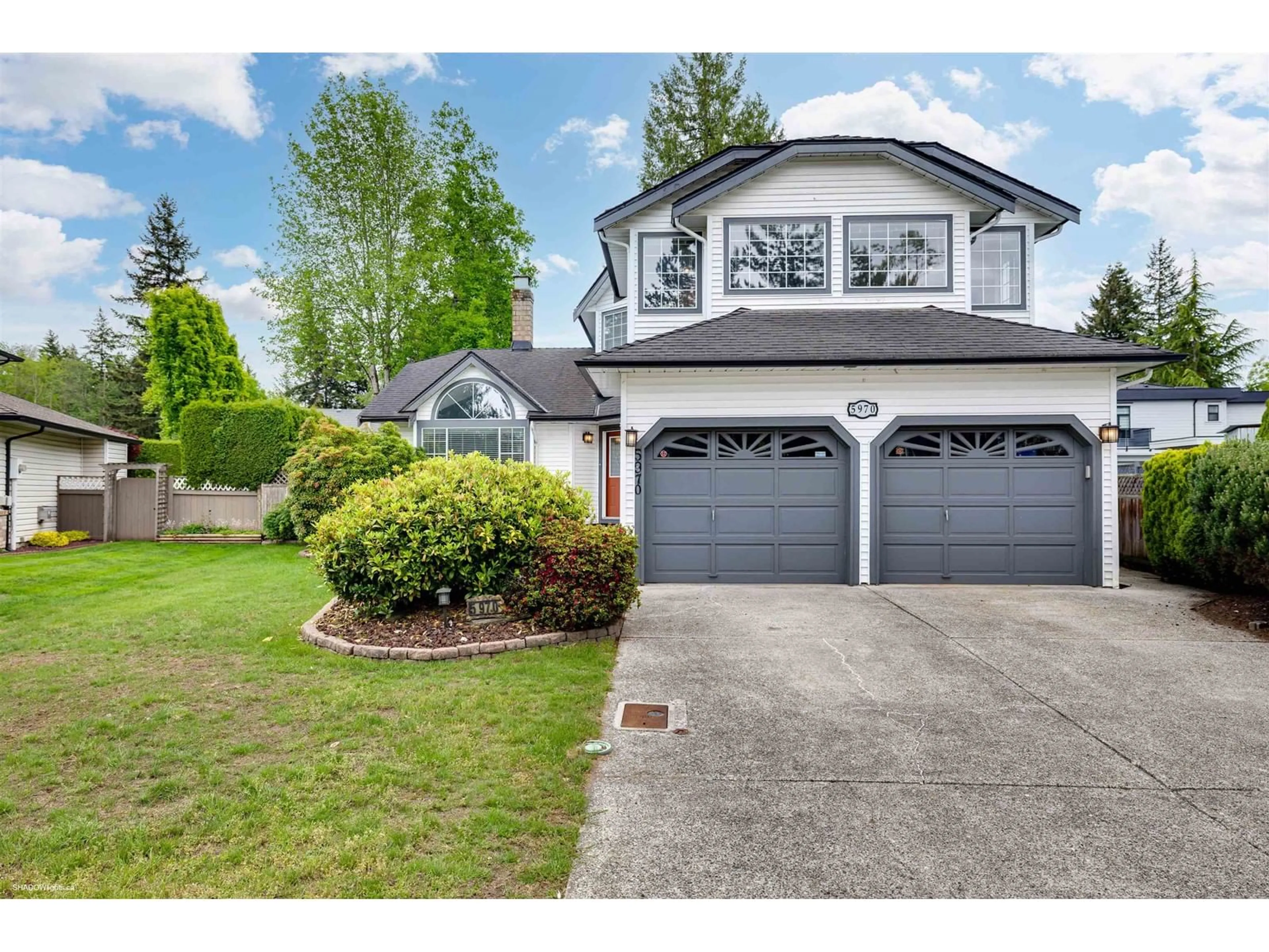 Frontside or backside of a home for 5970 SOUTHPARK GROVE, Surrey British Columbia V3X2B9