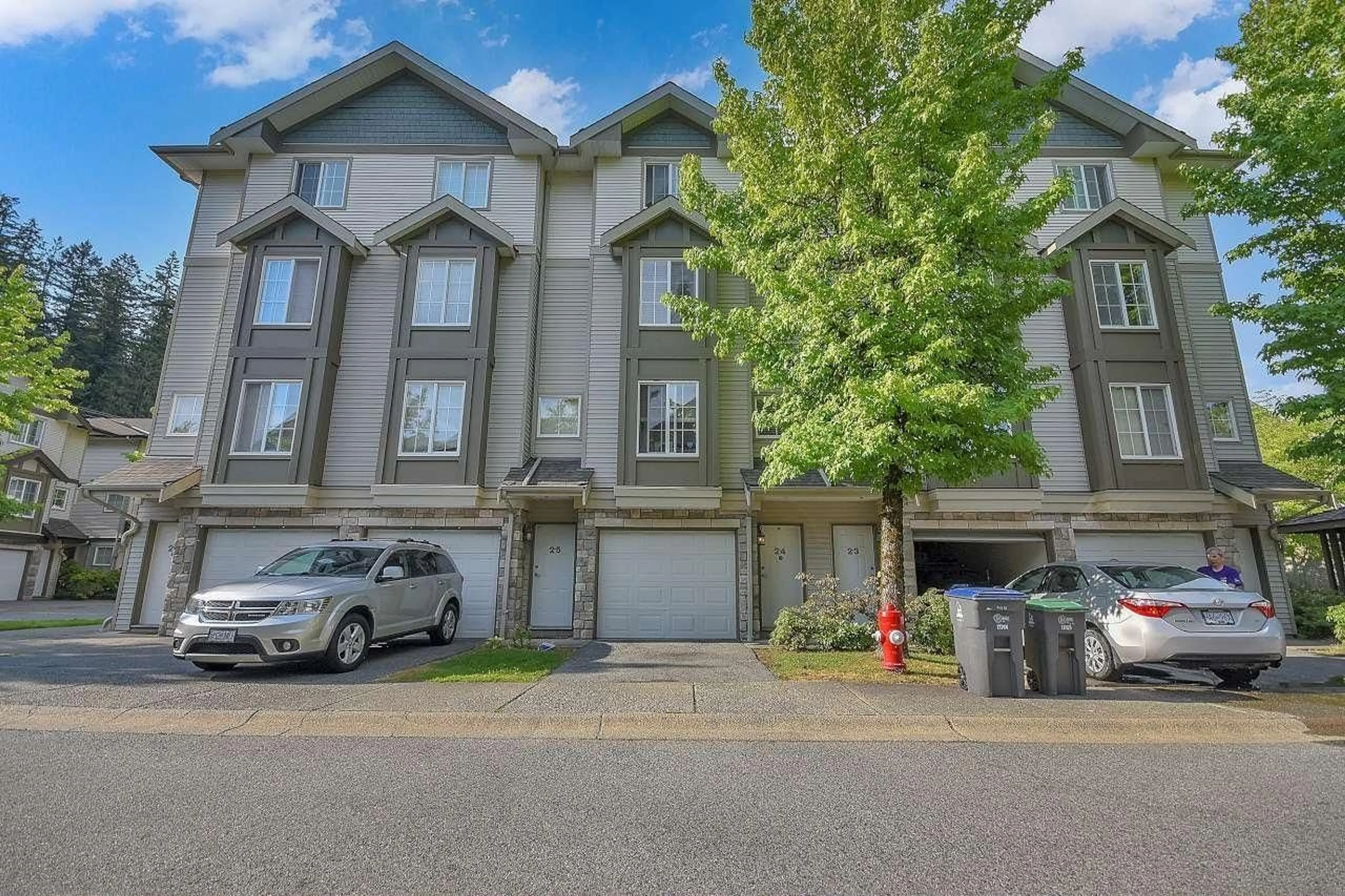 A pic from exterior of the house or condo for 24 14855 100 AVENUE, Surrey British Columbia V3R2W1