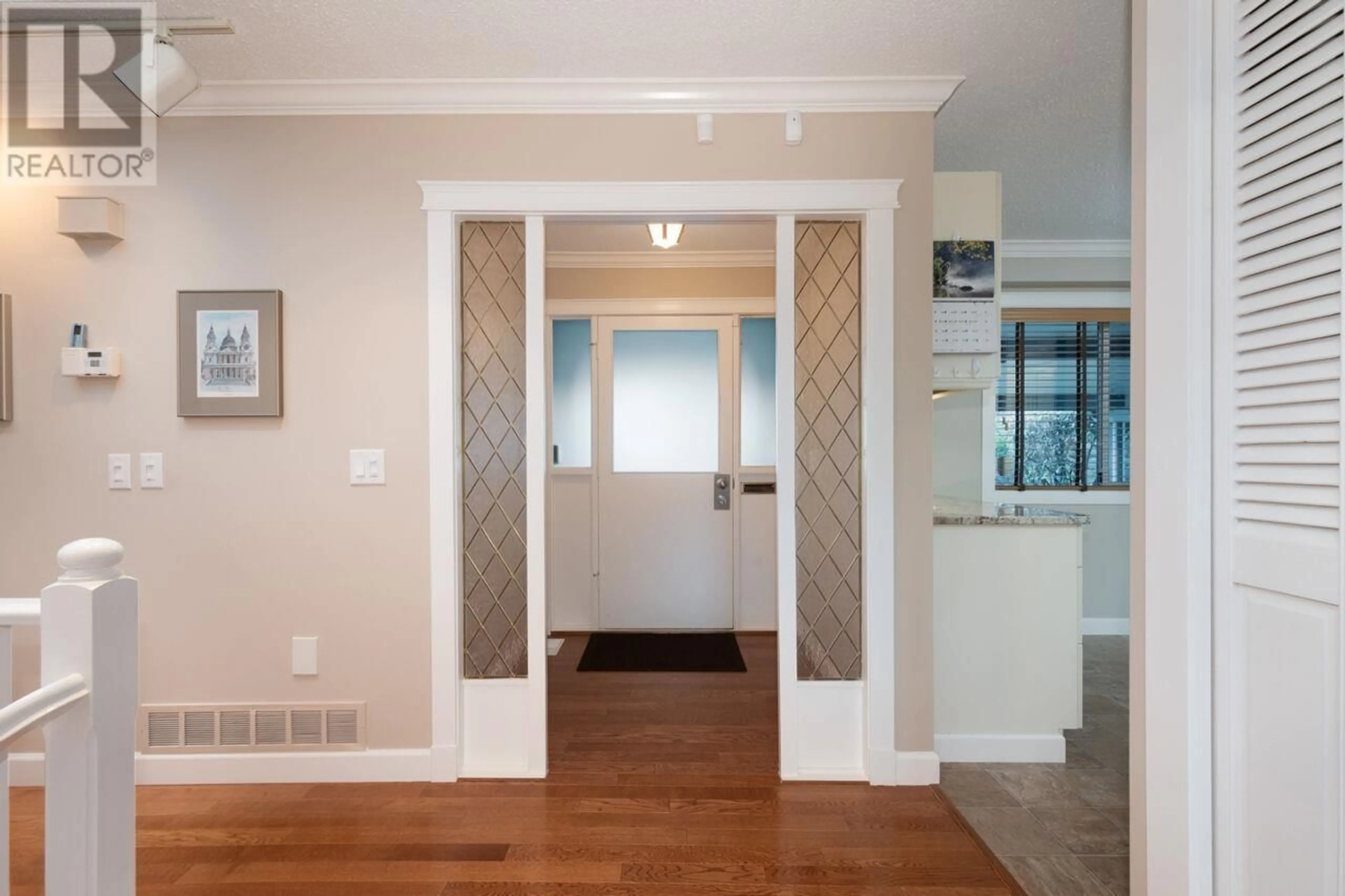 Indoor entryway for 481 MCGILL DRIVE, Port Moody British Columbia V3H1T8