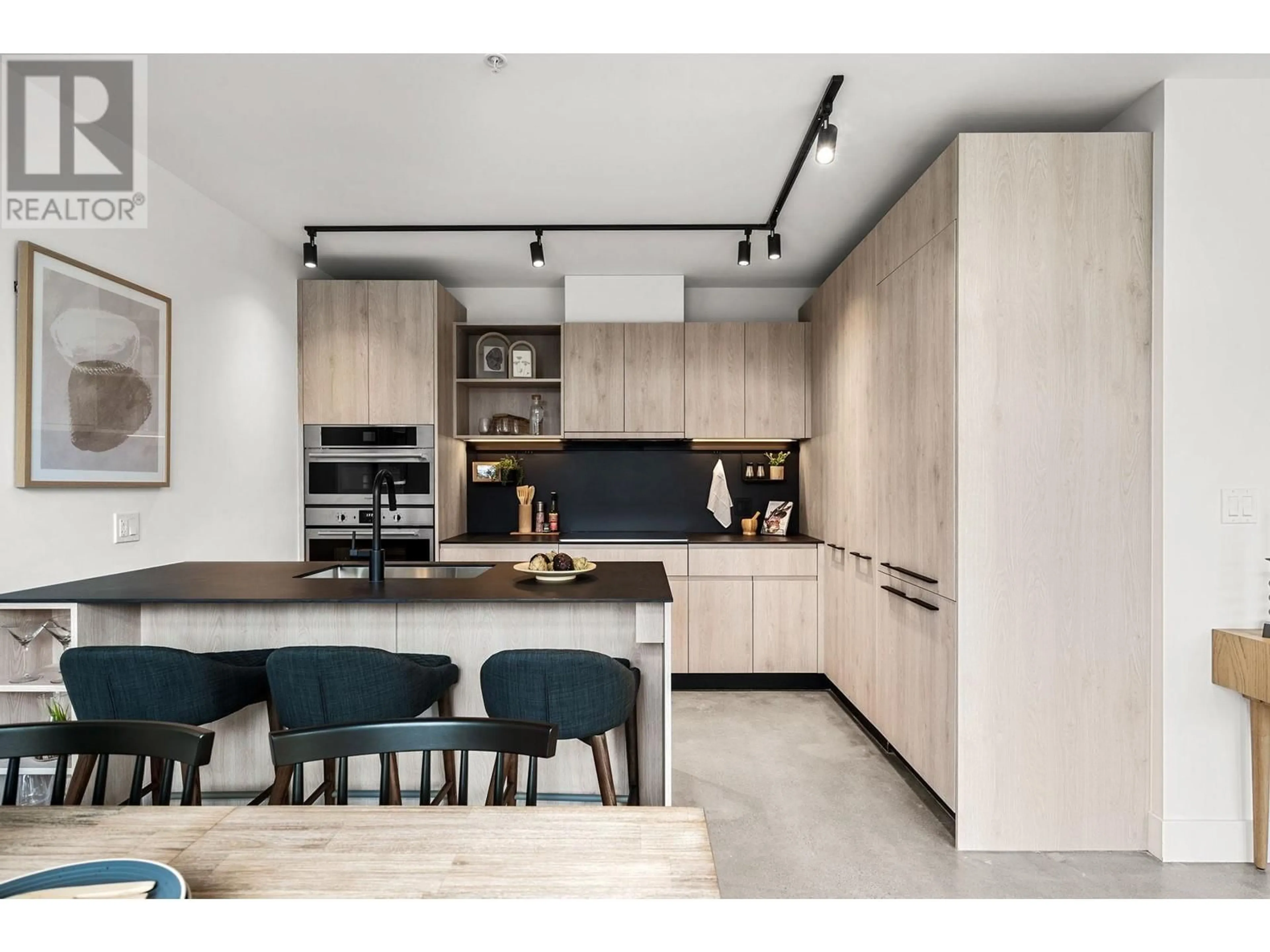 Contemporary kitchen for 4019 FLEMING STREET, Vancouver British Columbia V5N3W3