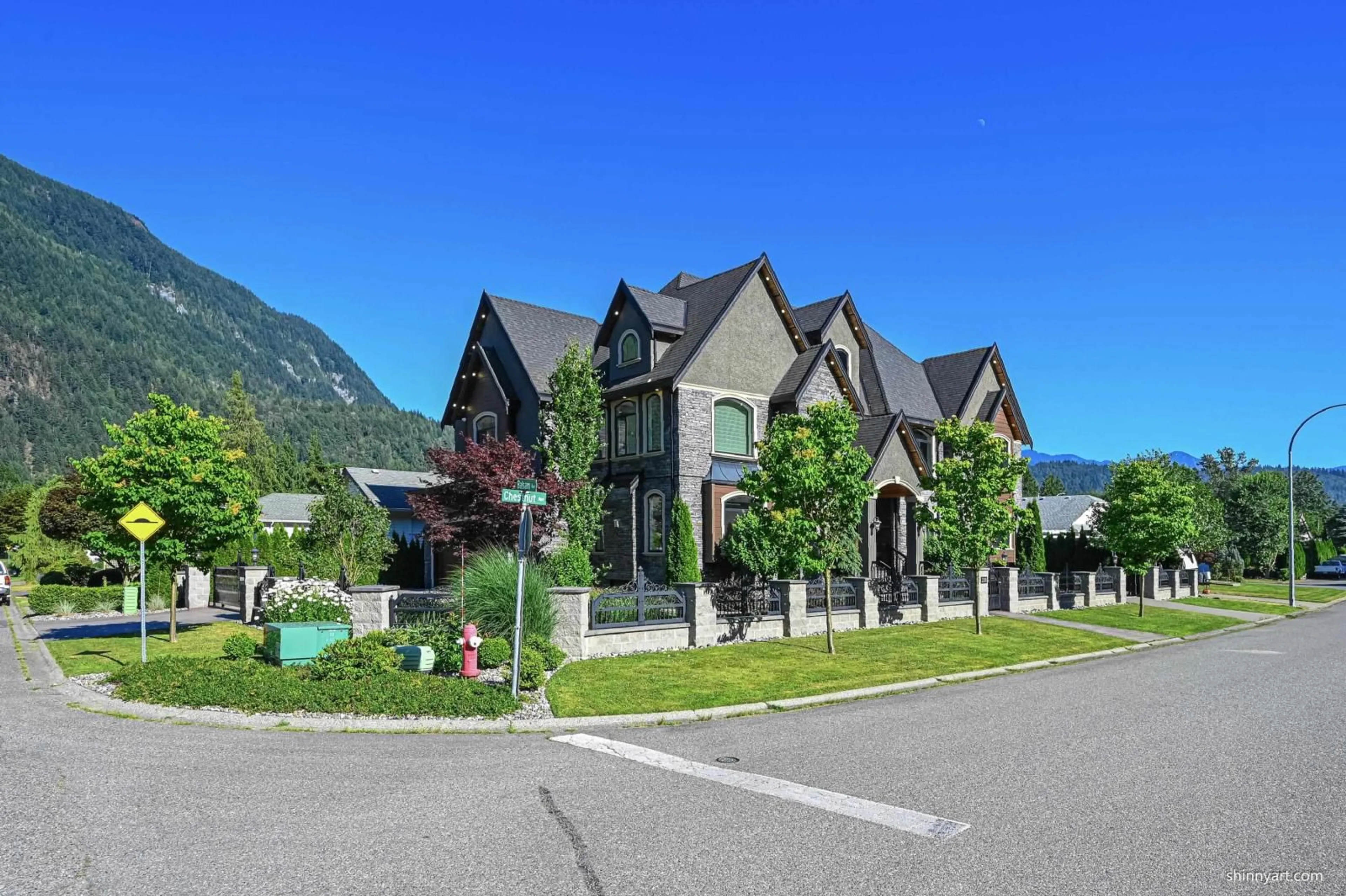 A pic from exterior of the house or condo, cottage for 220 BALSAM AVENUE, Harrison Hot Springs British Columbia V0M1X0