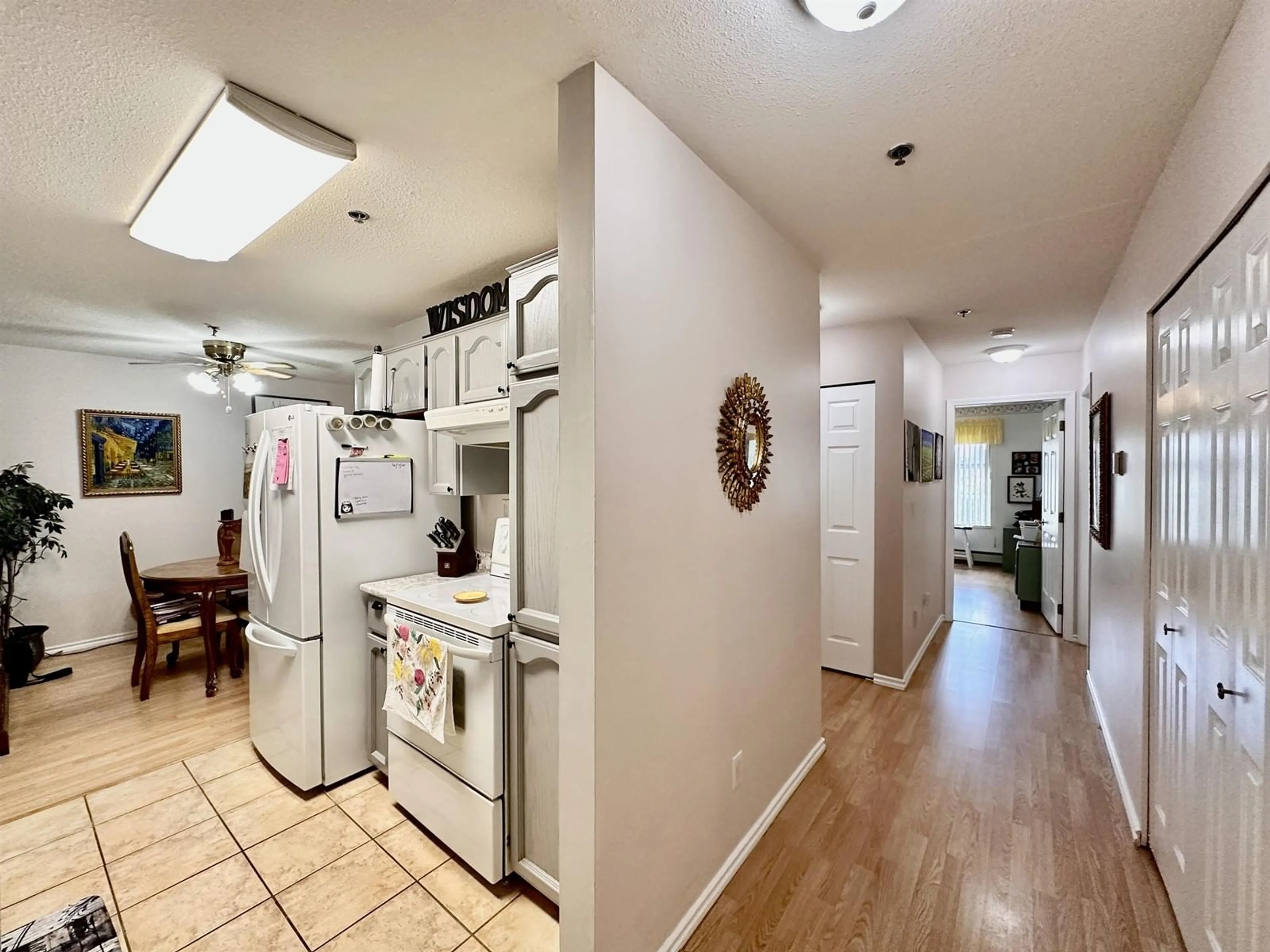 Kitchen with laundary machines for 116 33535 KING ROAD, Abbotsford British Columbia V2S6Z5