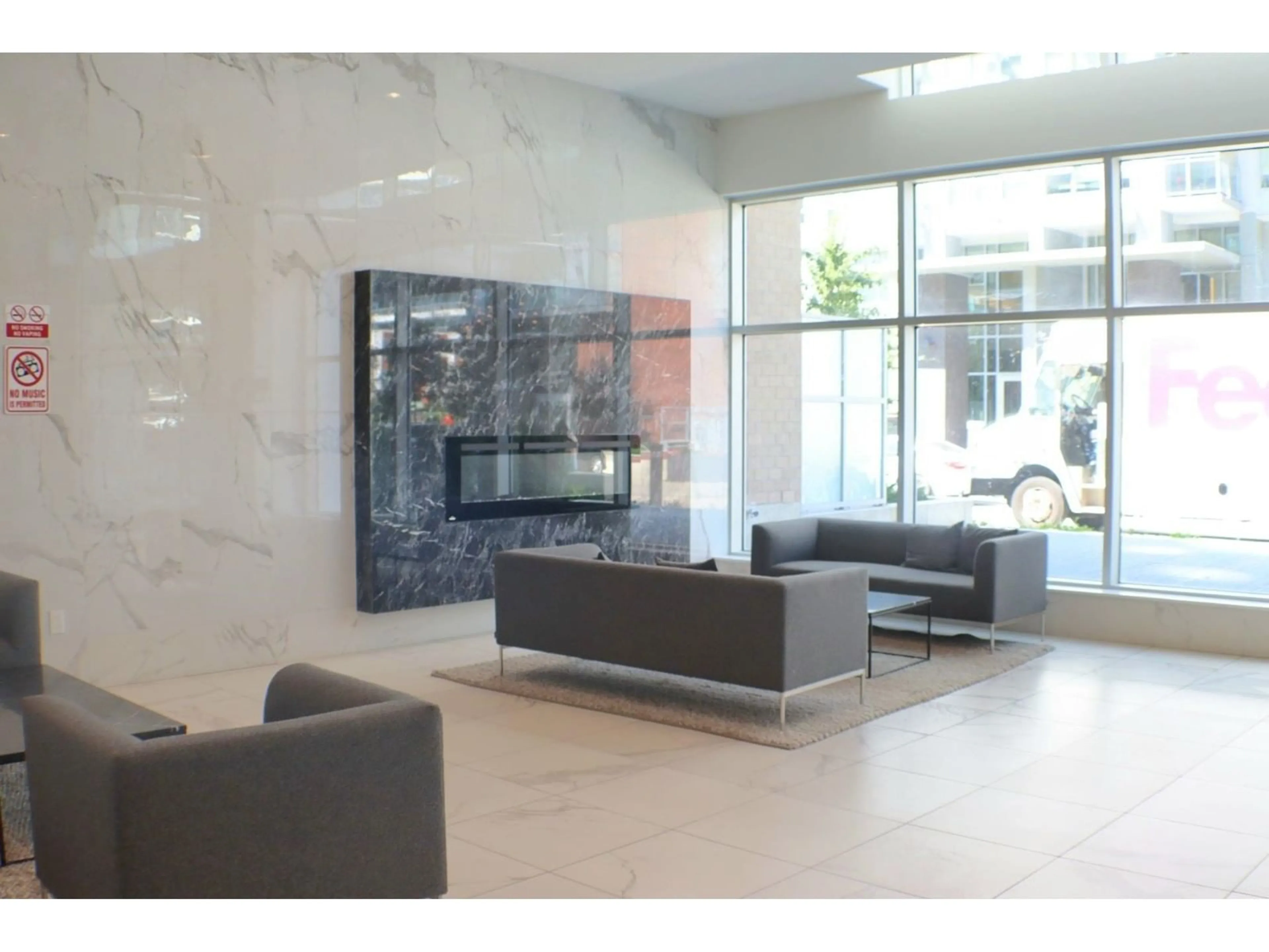 Indoor lobby for 2606 13350 CENTRAL AVENUE, Surrey British Columbia V3T0S1