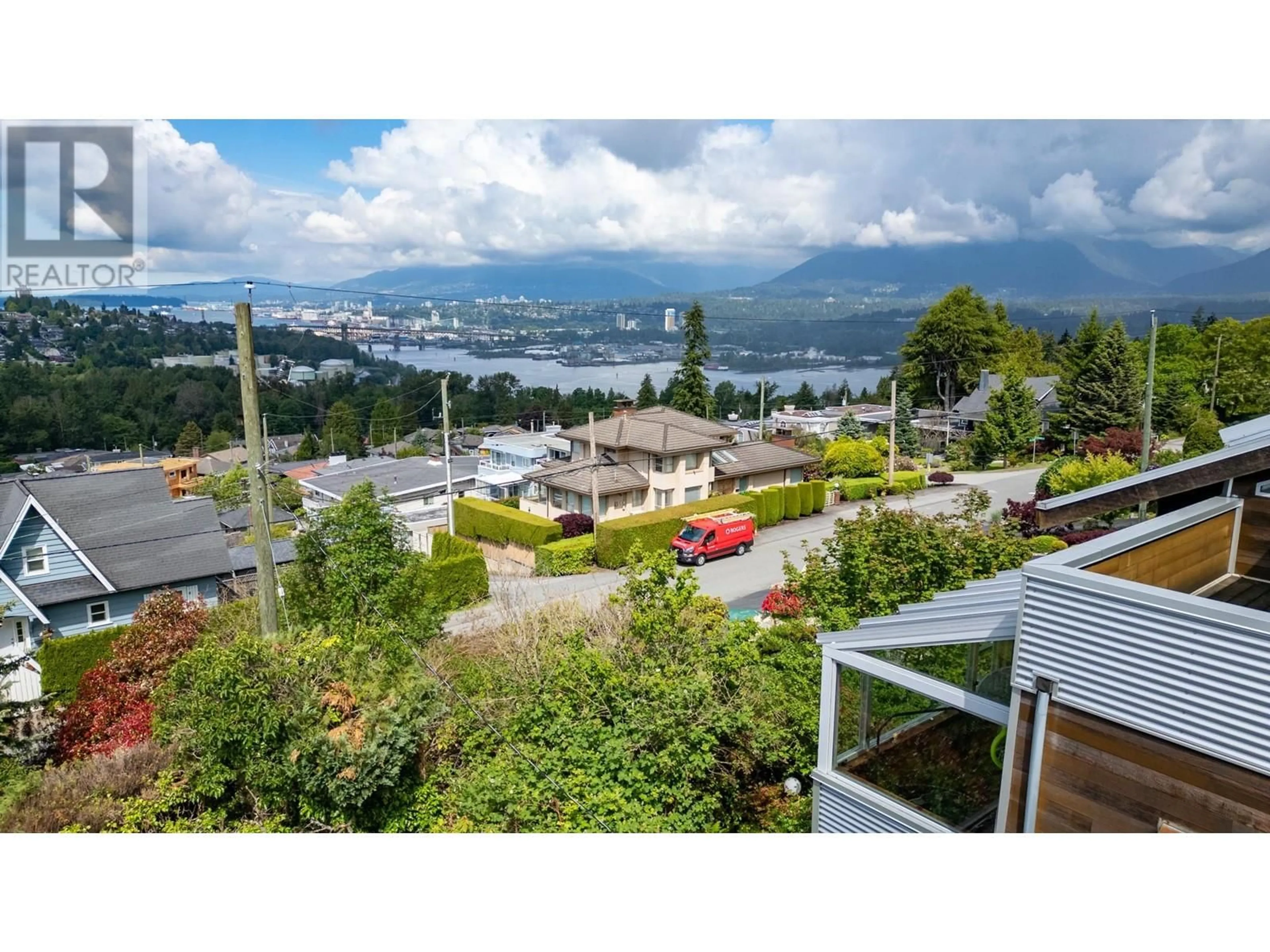 Lakeview for 134 N DELTA AVENUE, Burnaby British Columbia V5B1E6