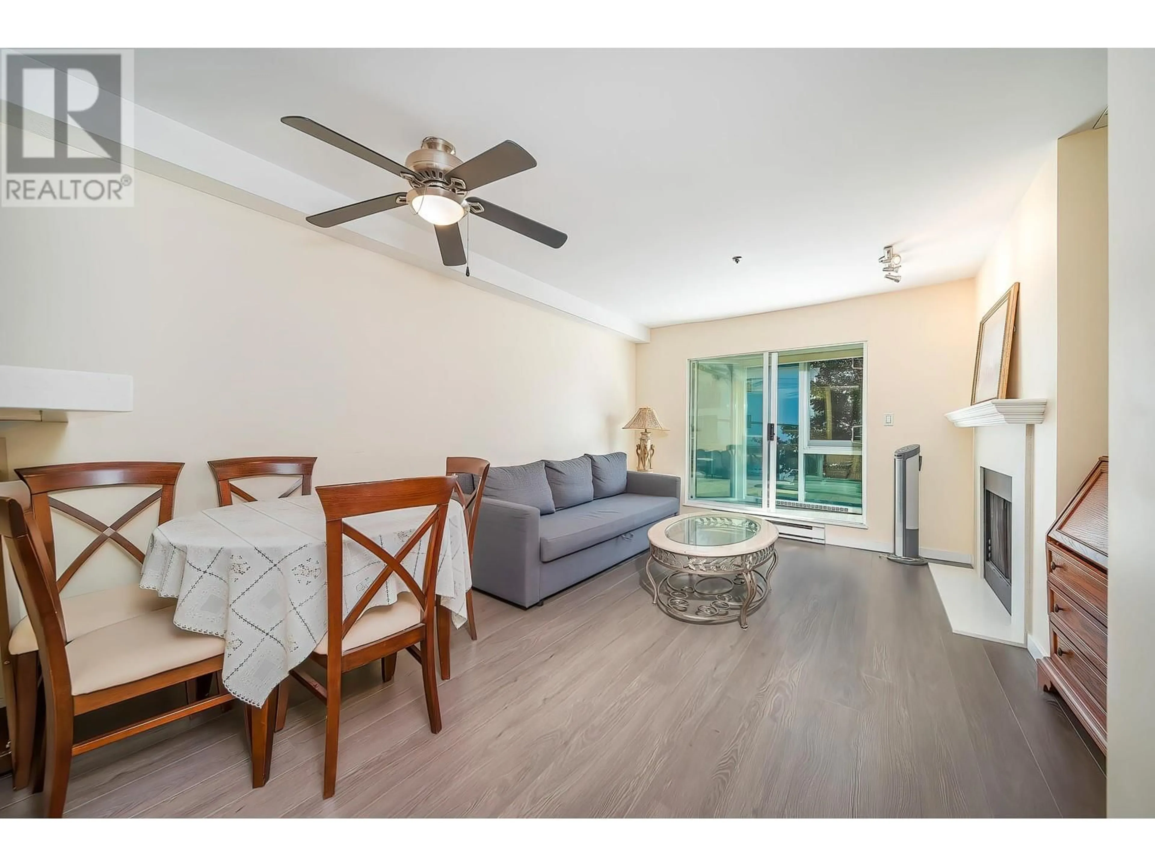 Living room, wood floors for 306 2238 ETON STREET, Vancouver British Columbia V5L1C8