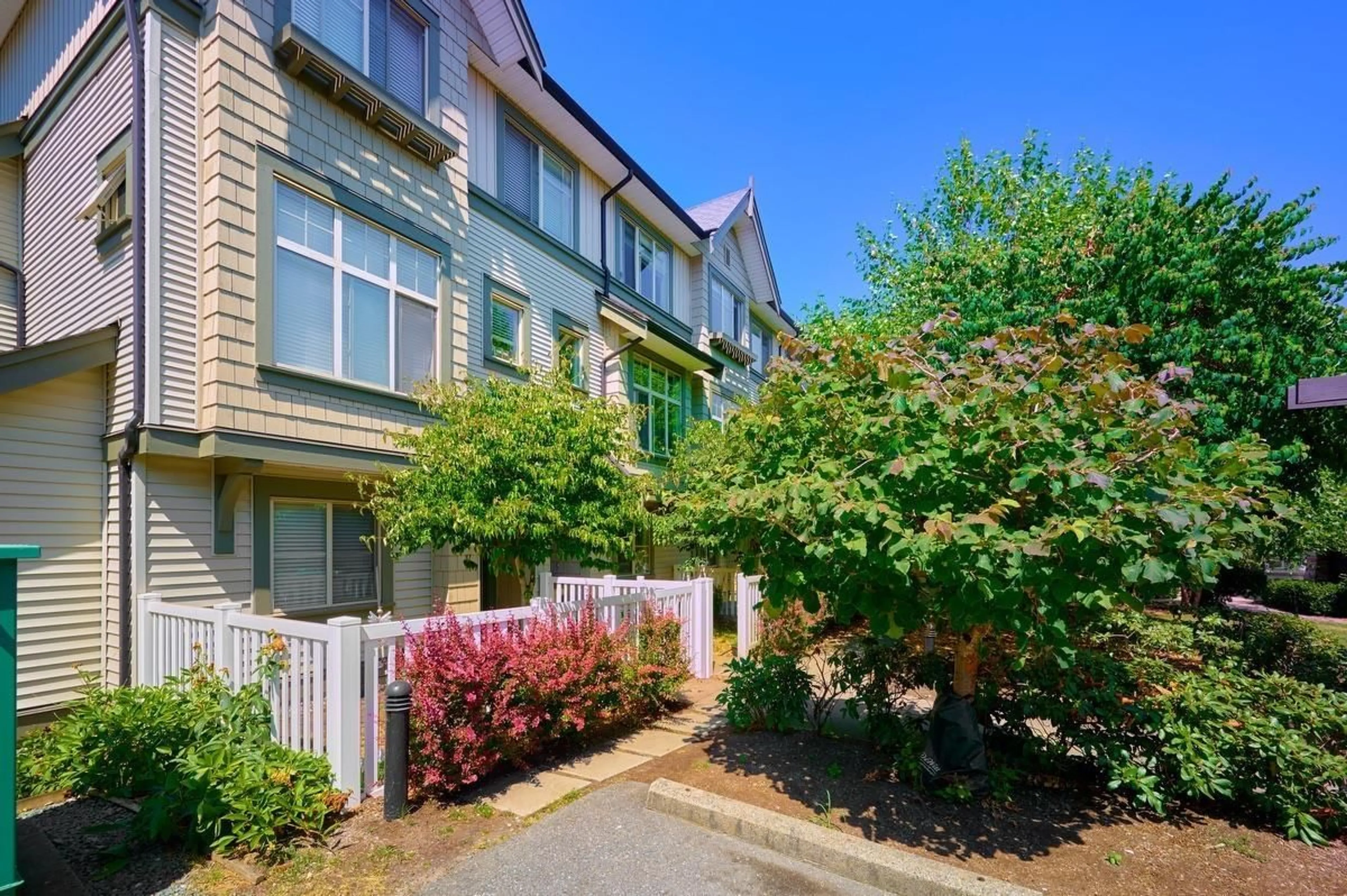 Patio, street for 56 - 31098 WESTRIDGE, Abbotsford British Columbia V2T0C2