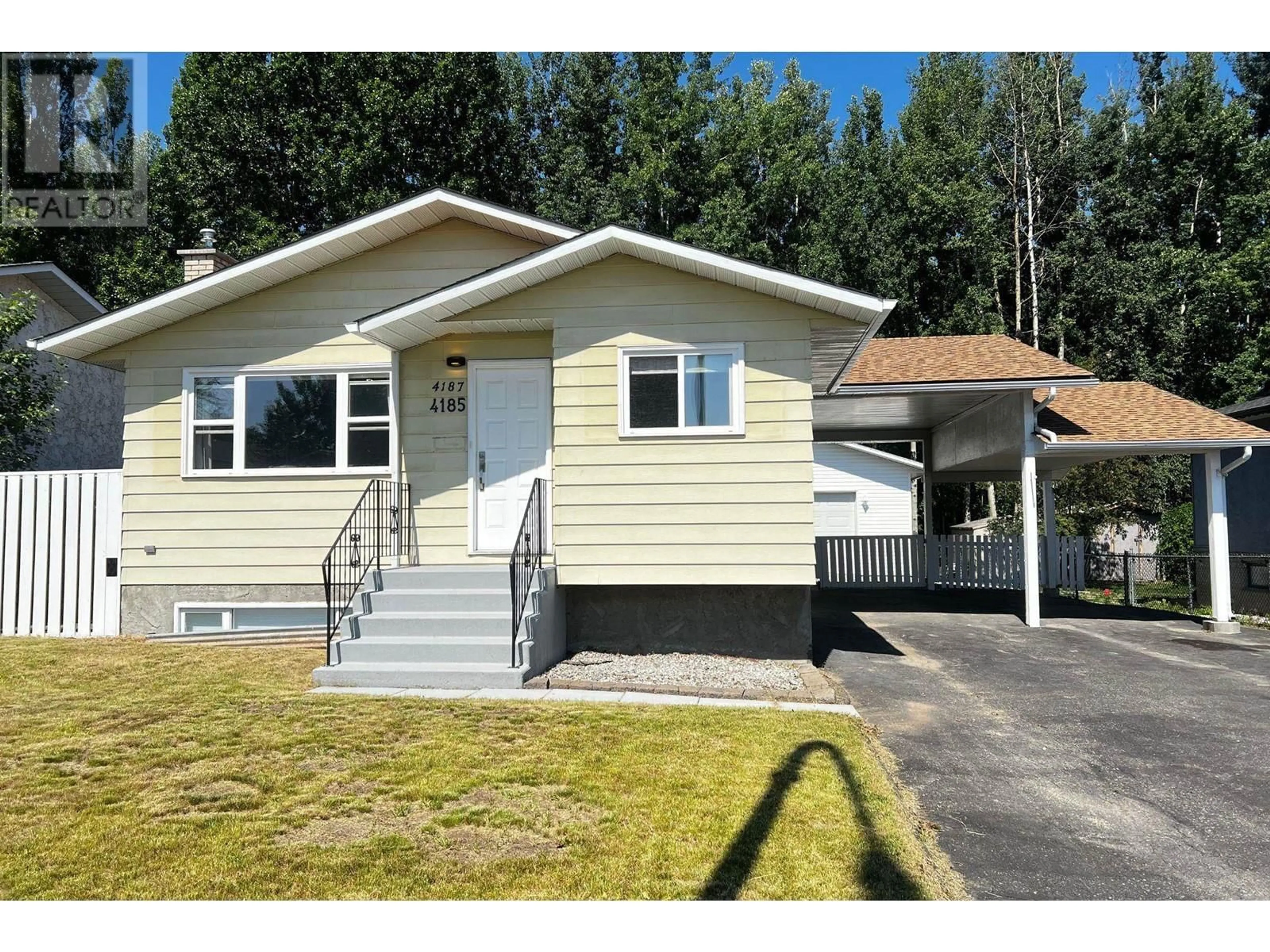 Home with vinyl exterior material for 4185 4187 BAKER ROAD, Prince George British Columbia V2N5K2