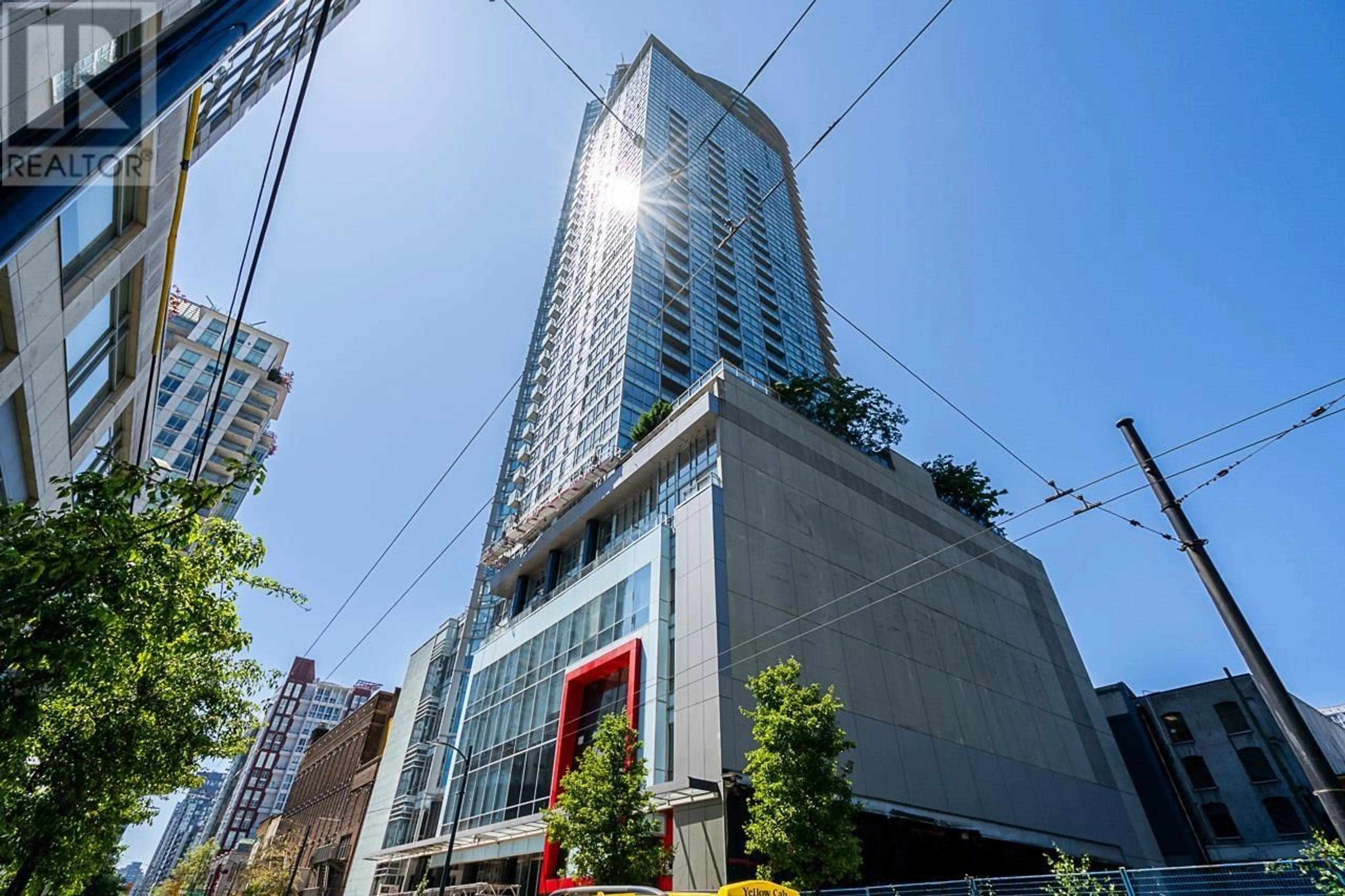 Outside view for 906 833 SEYMOUR STREET, Vancouver British Columbia V6B0G4