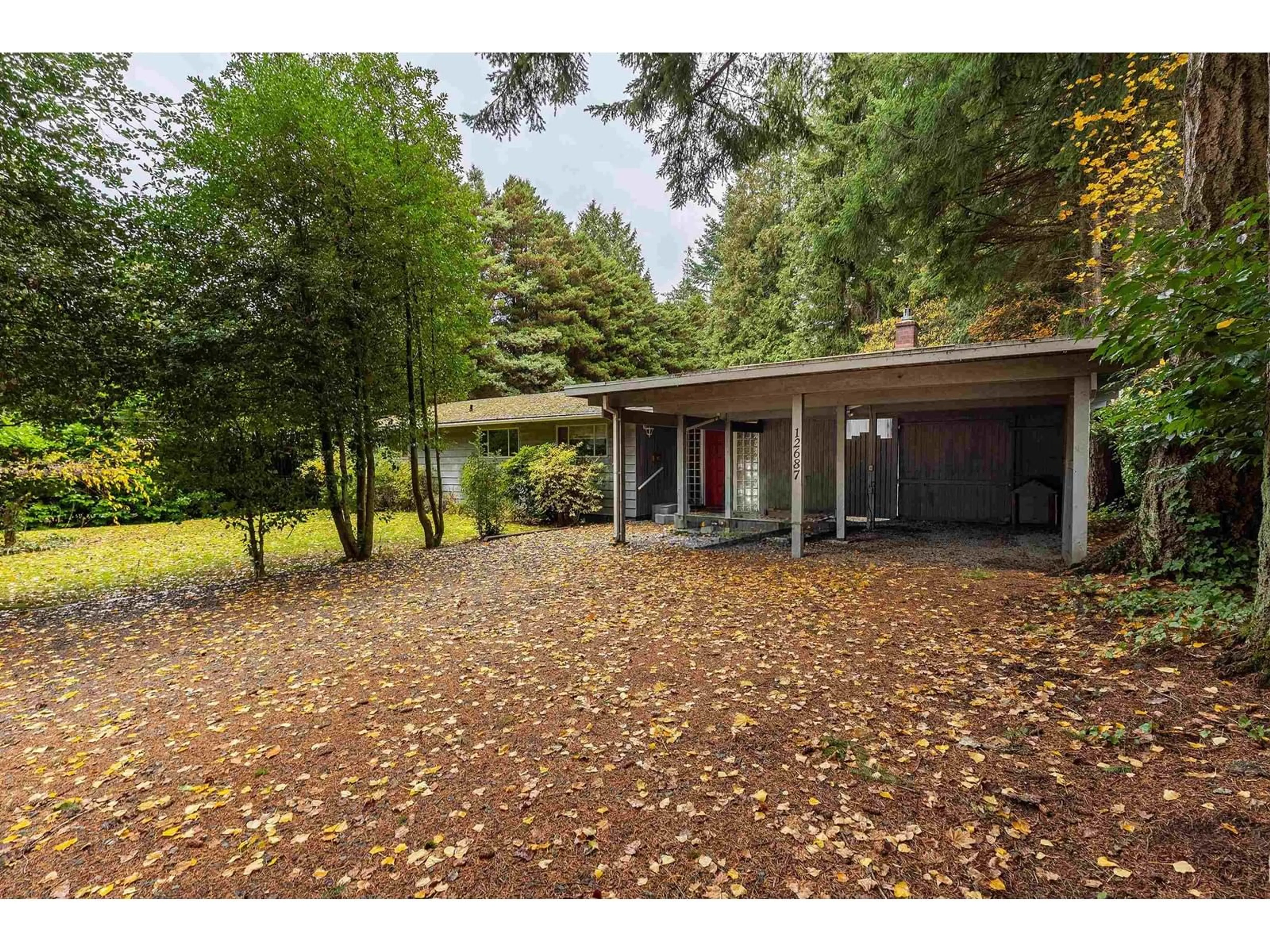 Cottage for 12687 23 AVENUE, Surrey British Columbia V4A2C6