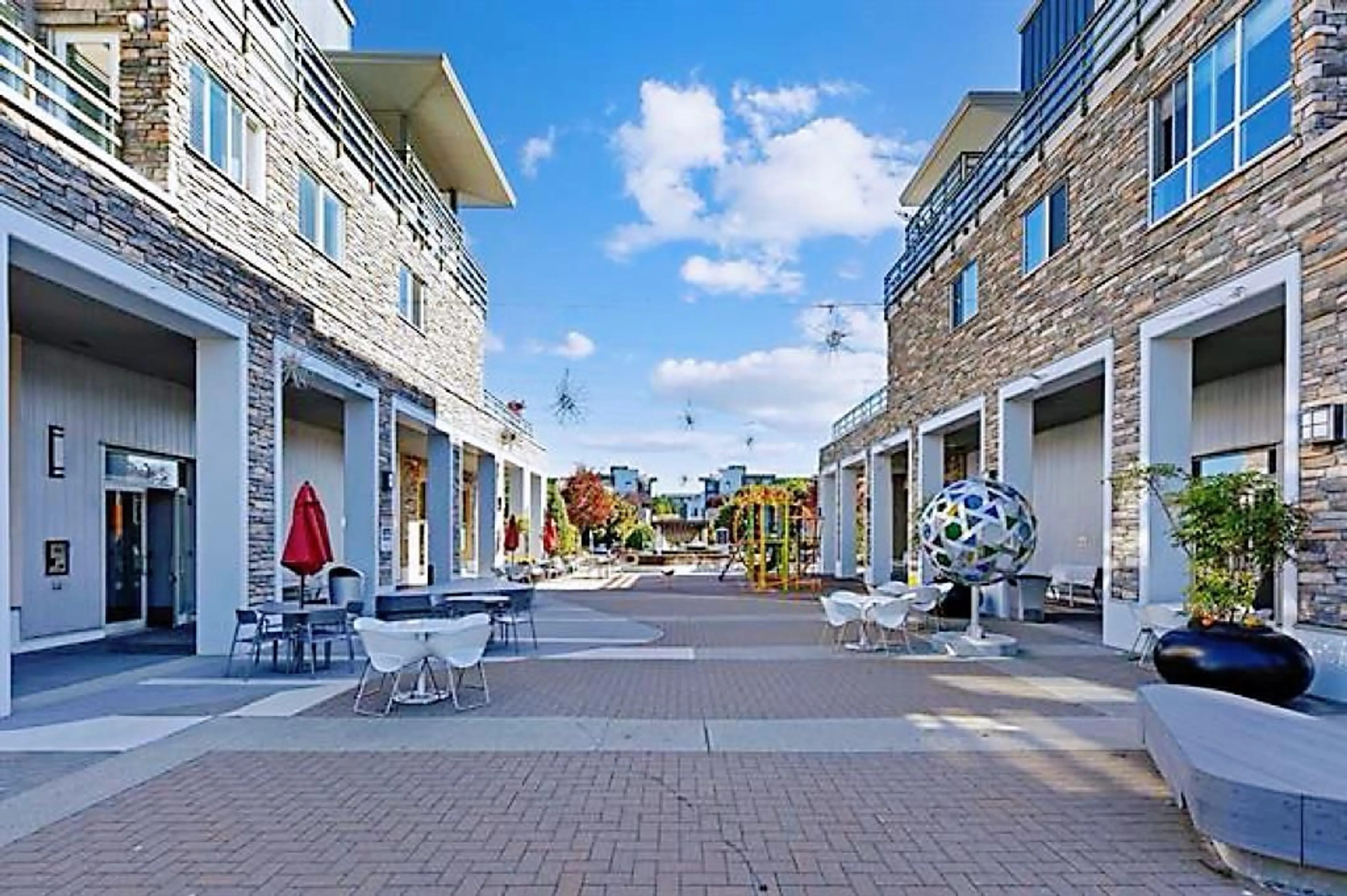 Patio, unknown for 309 - 15775 CROYDON, Surrey British Columbia V3Z2L6