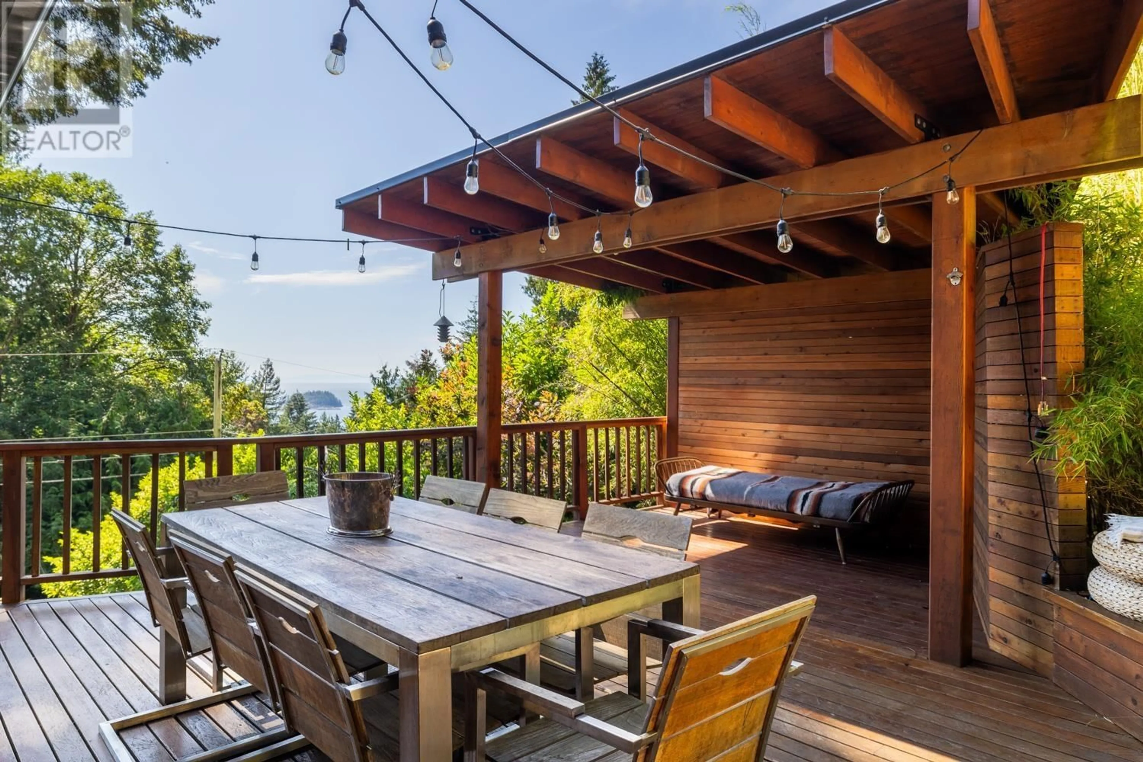 Patio, cottage for 949 WINDJAMMER ROAD, Bowen Island British Columbia V0N1G2