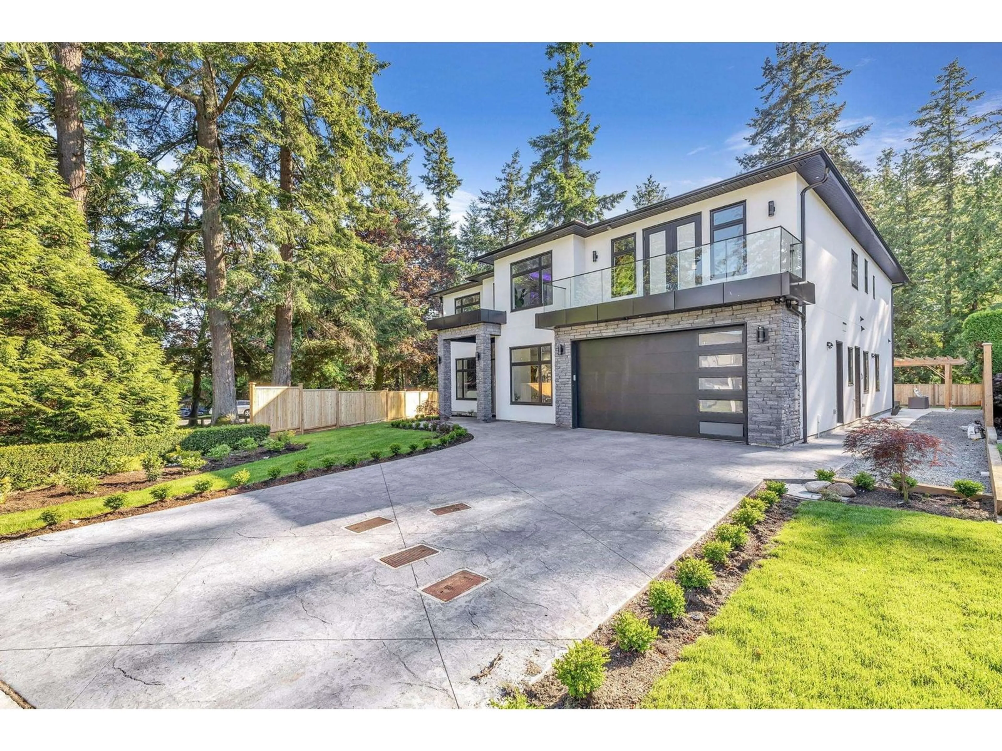 Frontside or backside of a home for 1611 134 STREET, Surrey British Columbia V4A9R4