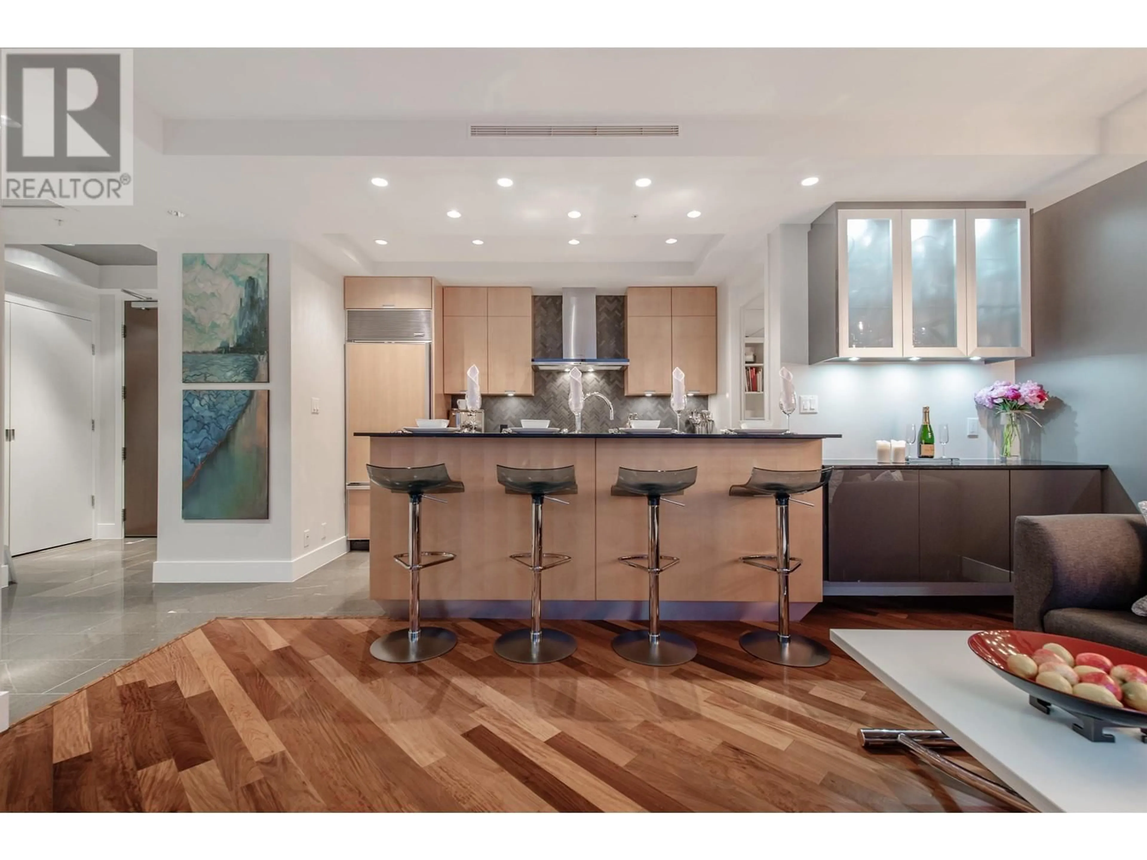 Contemporary kitchen for 3706 1077 W CORDOVA STREET, Vancouver British Columbia V6C2C6