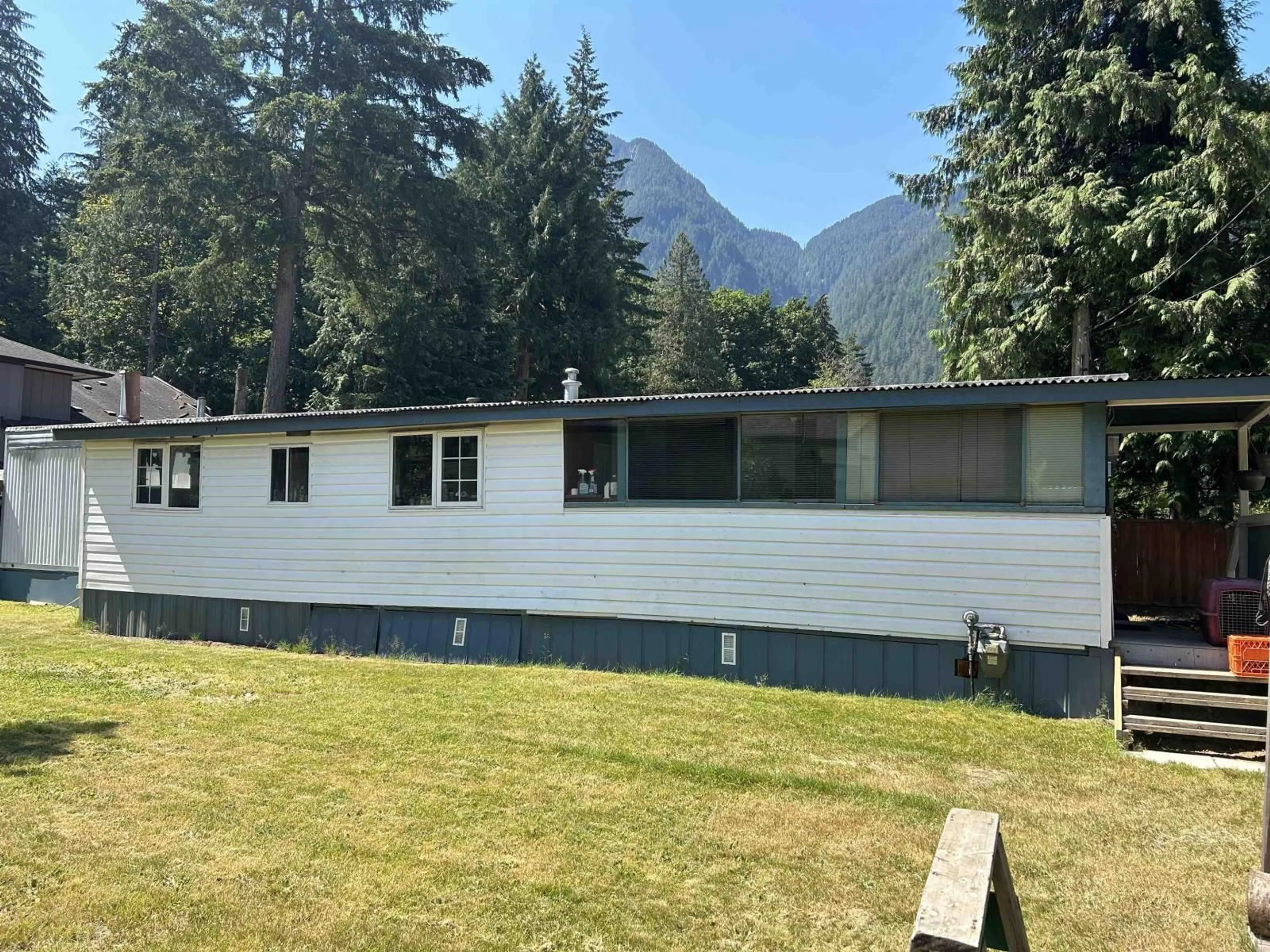 Frontside or backside of a home, cottage for 1 63760 OLD YALE ROAD, Hope British Columbia V0X1L0