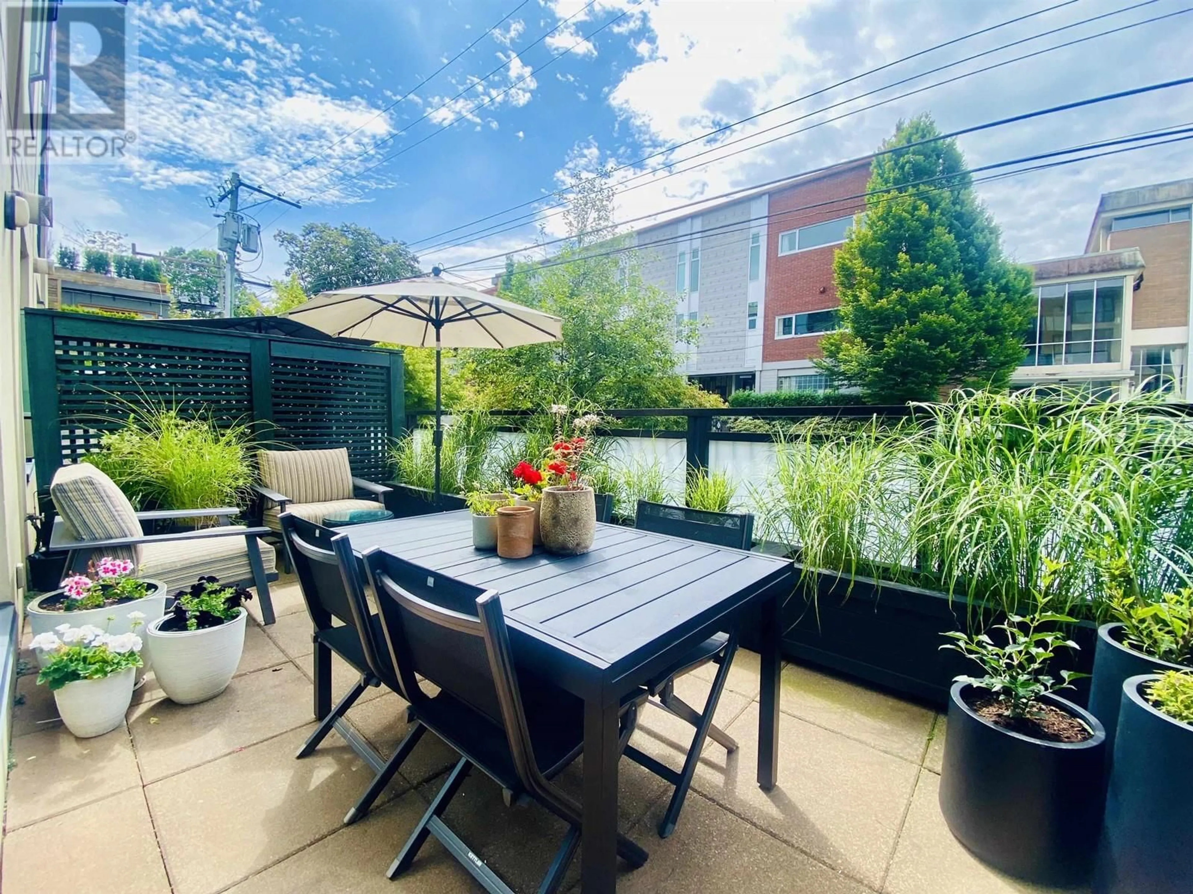 Patio for 105 2515 ONTARIO STREET, Vancouver British Columbia V5T4V4