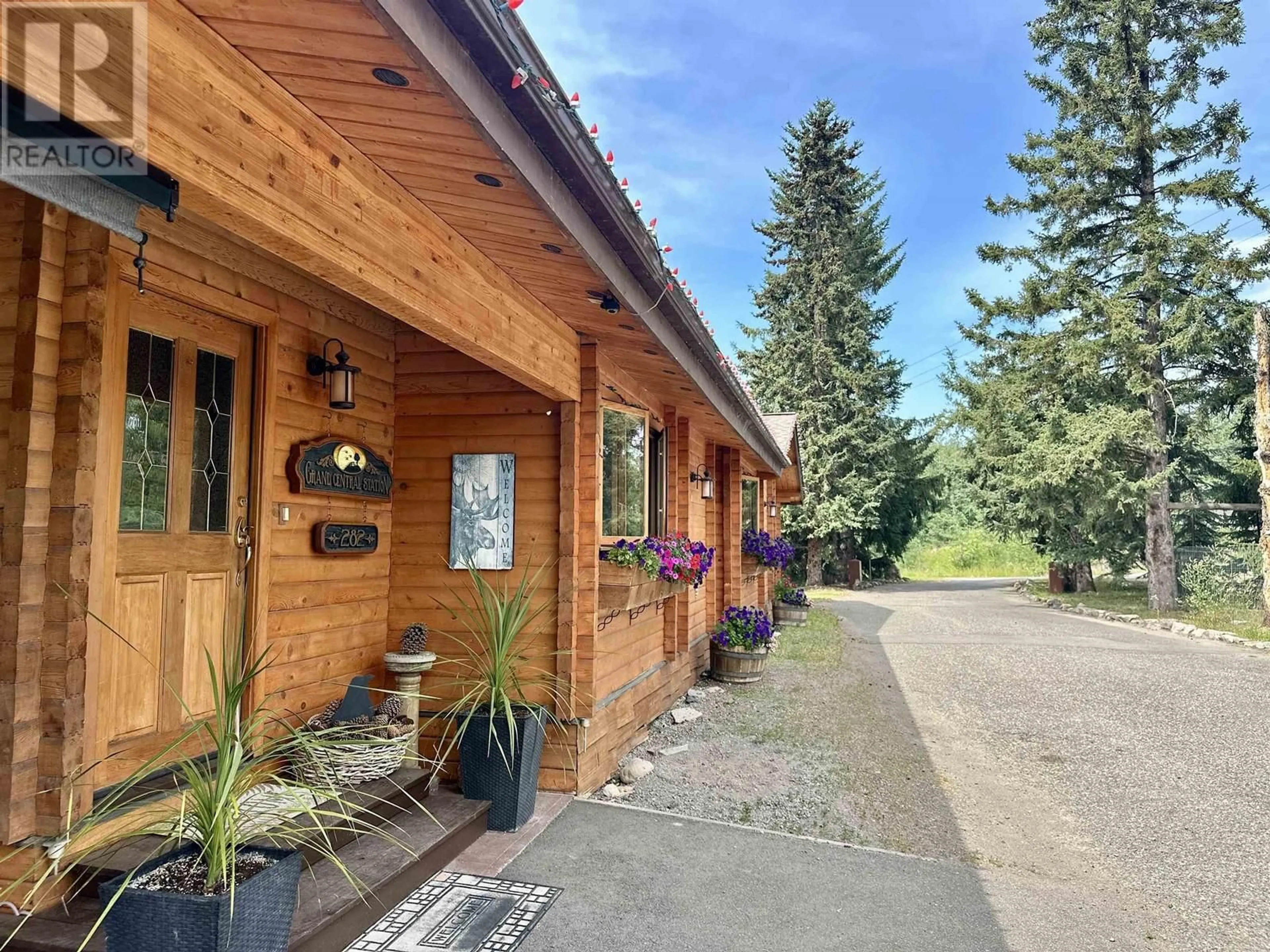 Patio, unknown for 282 NORTHSIDE ROAD, Vanderhoof British Columbia V0J3A2