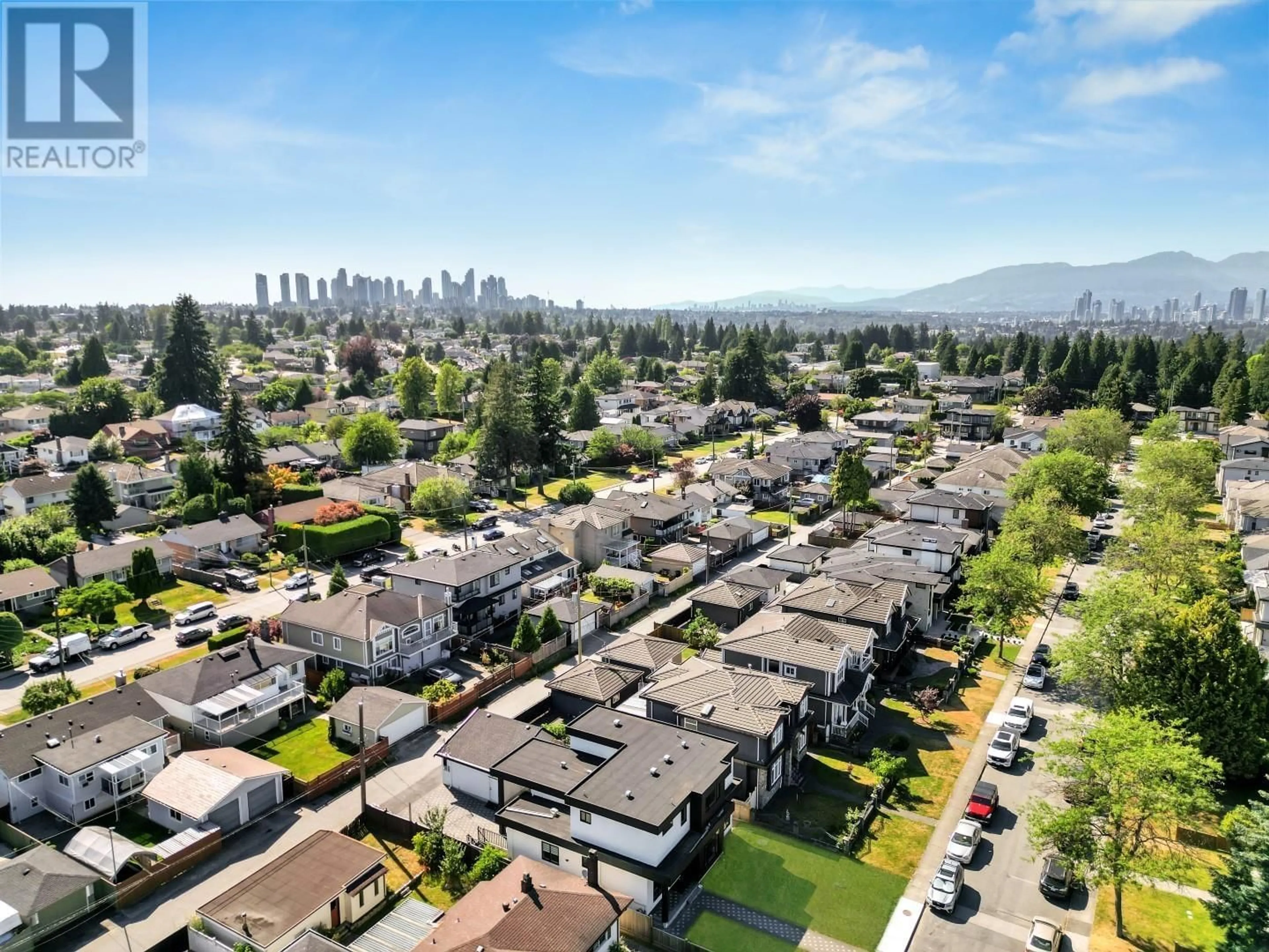 A pic from exterior of the house or condo, the view of city buildings for 6807 STRATHMORE AVENUE, Burnaby British Columbia V5E3H8