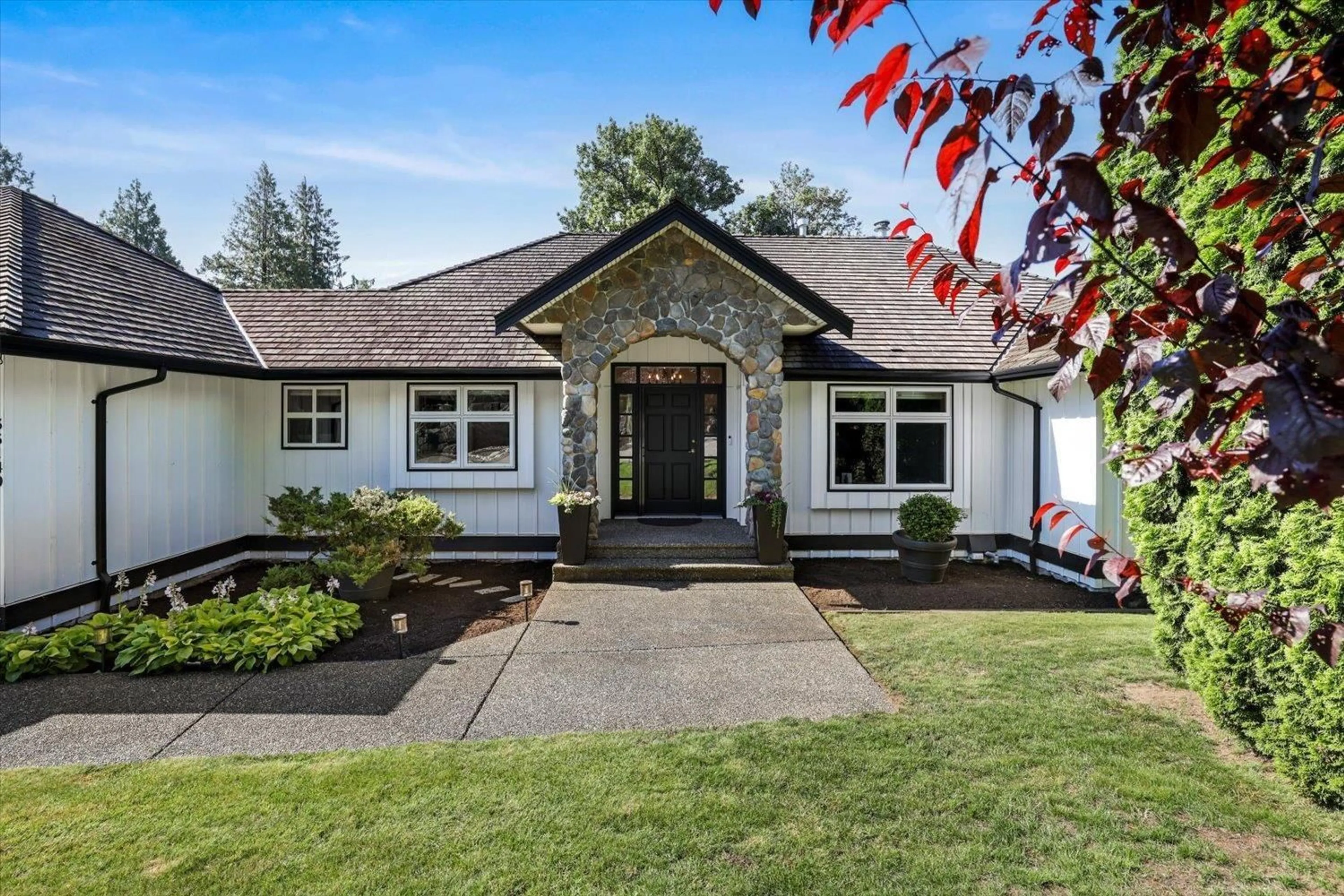Frontside or backside of a home for 36149 DAWN CRESCENT, Abbotsford British Columbia V3G1C6