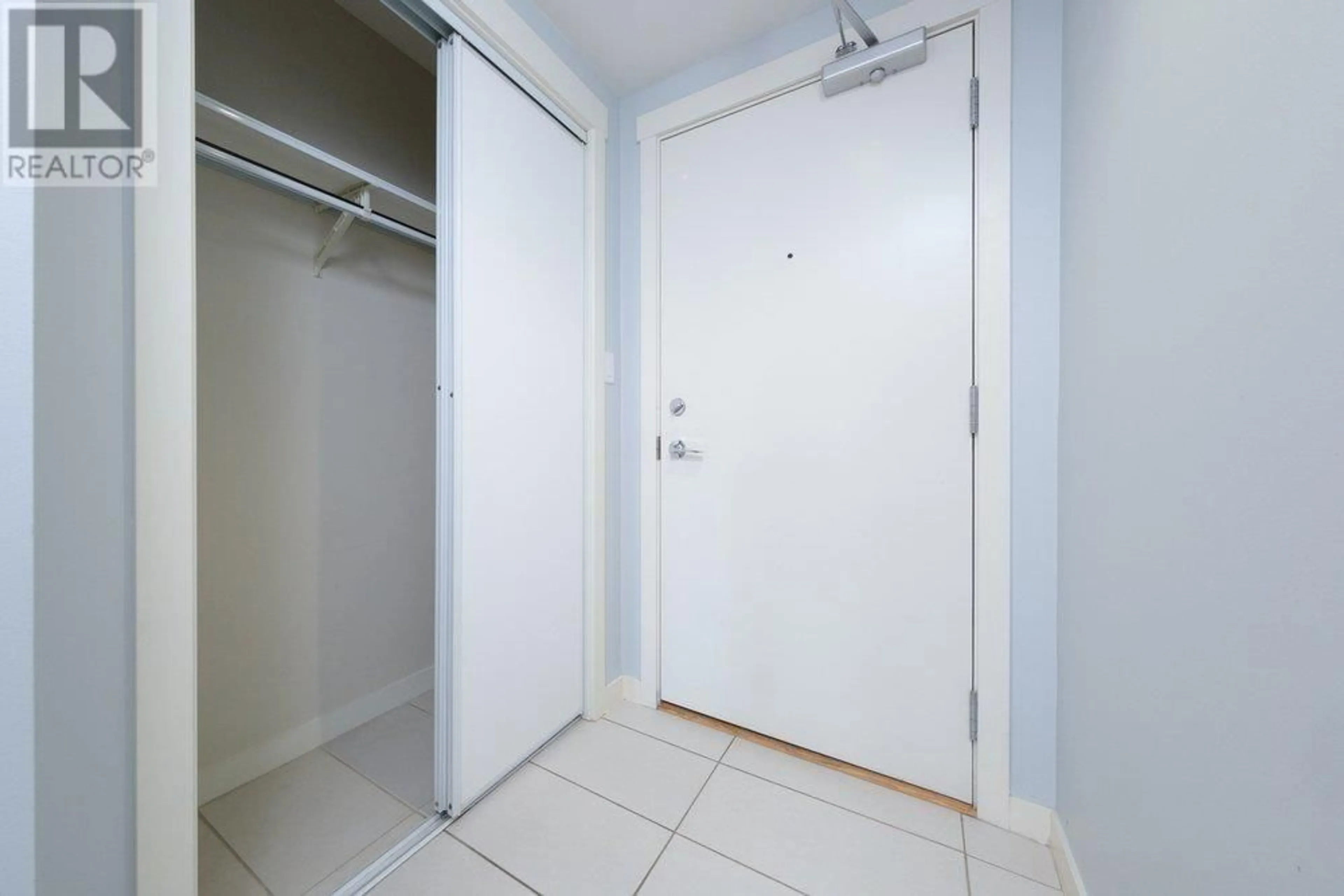 Indoor foyer, not visible floor for 713 5811 NO. 3 ROAD, Richmond British Columbia V6X4L7