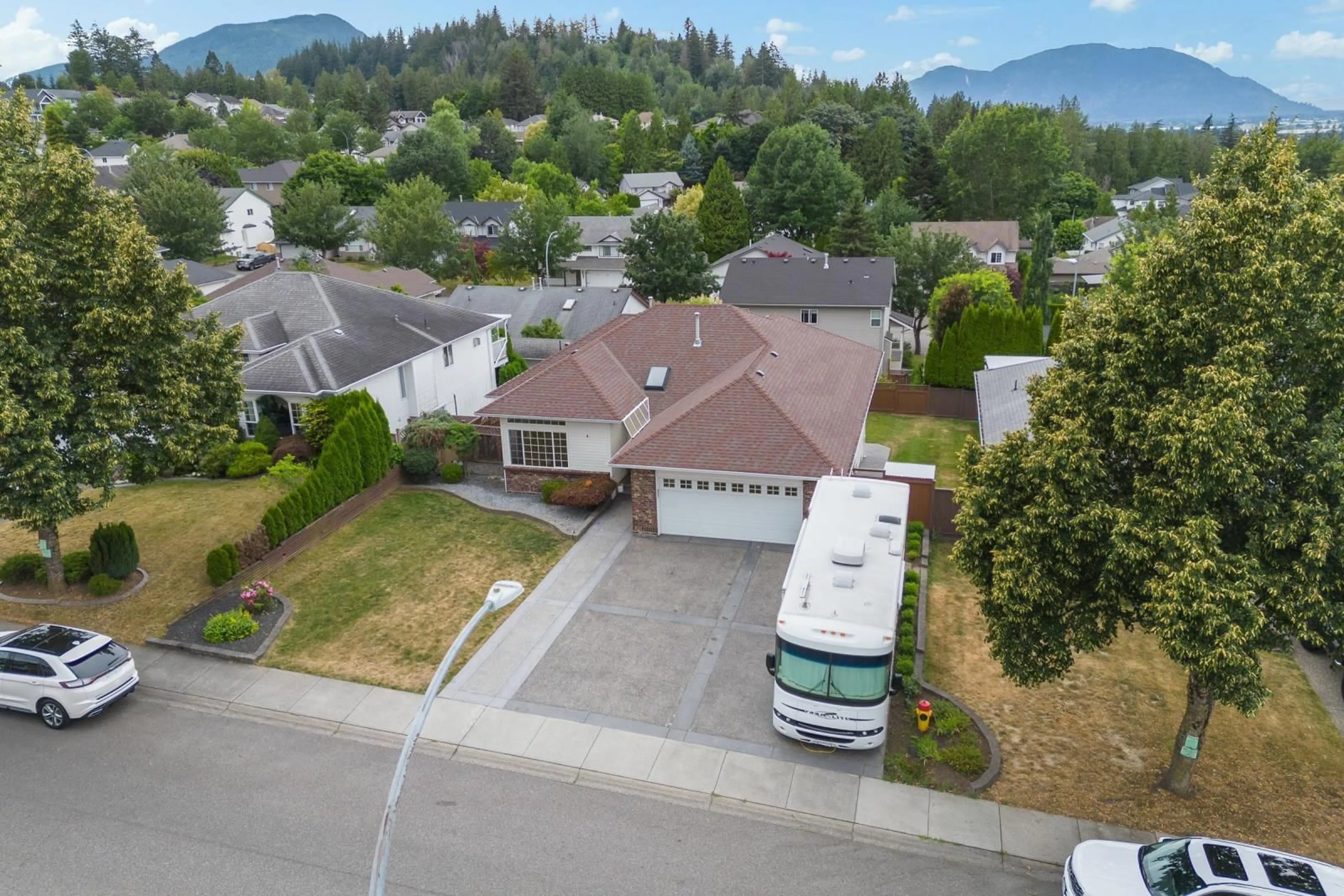 Frontside or backside of a home for 5693 STONEHAVEN STREET, Chilliwack British Columbia V2R3Y6