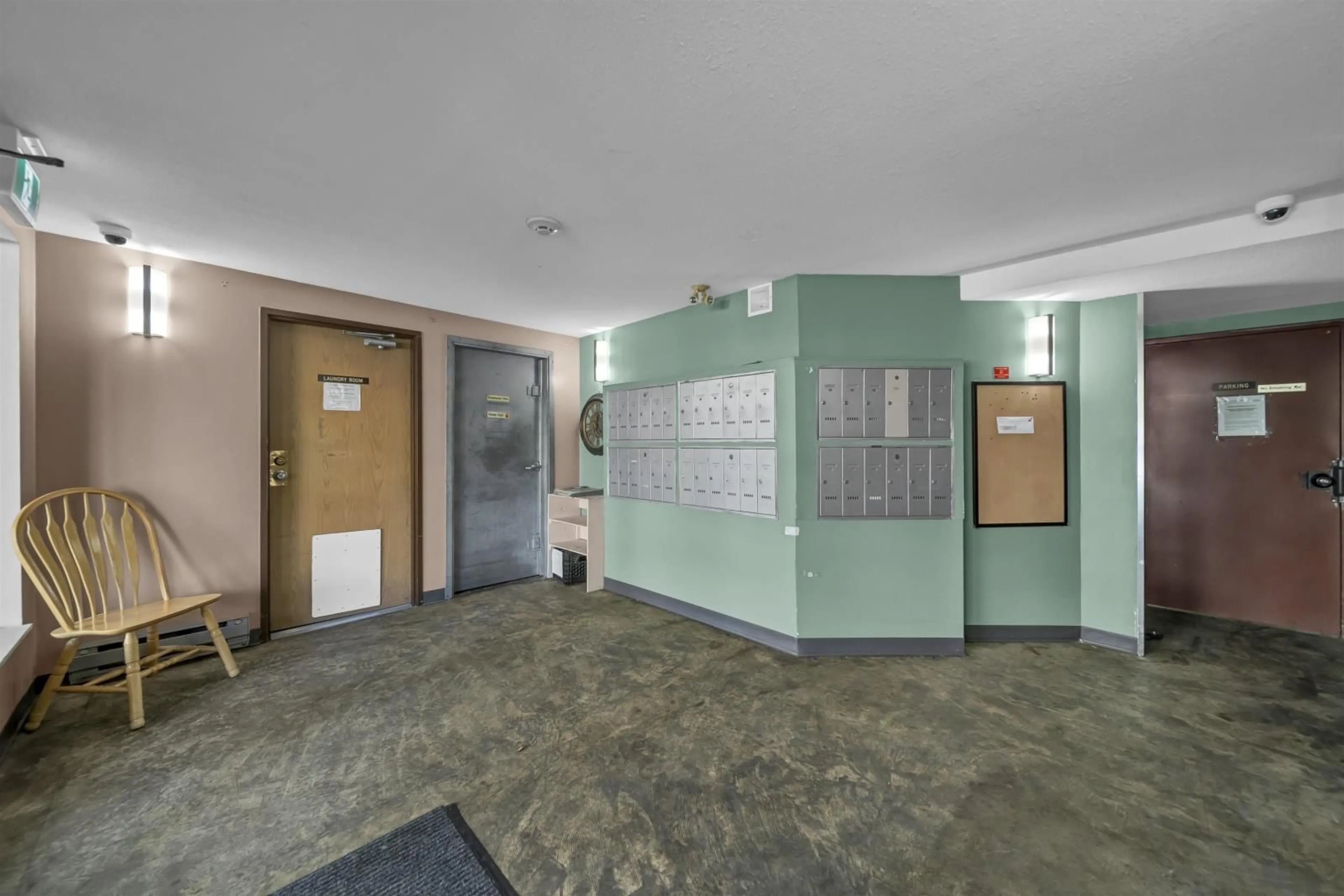 Indoor foyer, unknown floor for 306 45744 SPADINA AVENUE|Chilliwack Down, Chilliwack British Columbia V2P1T6