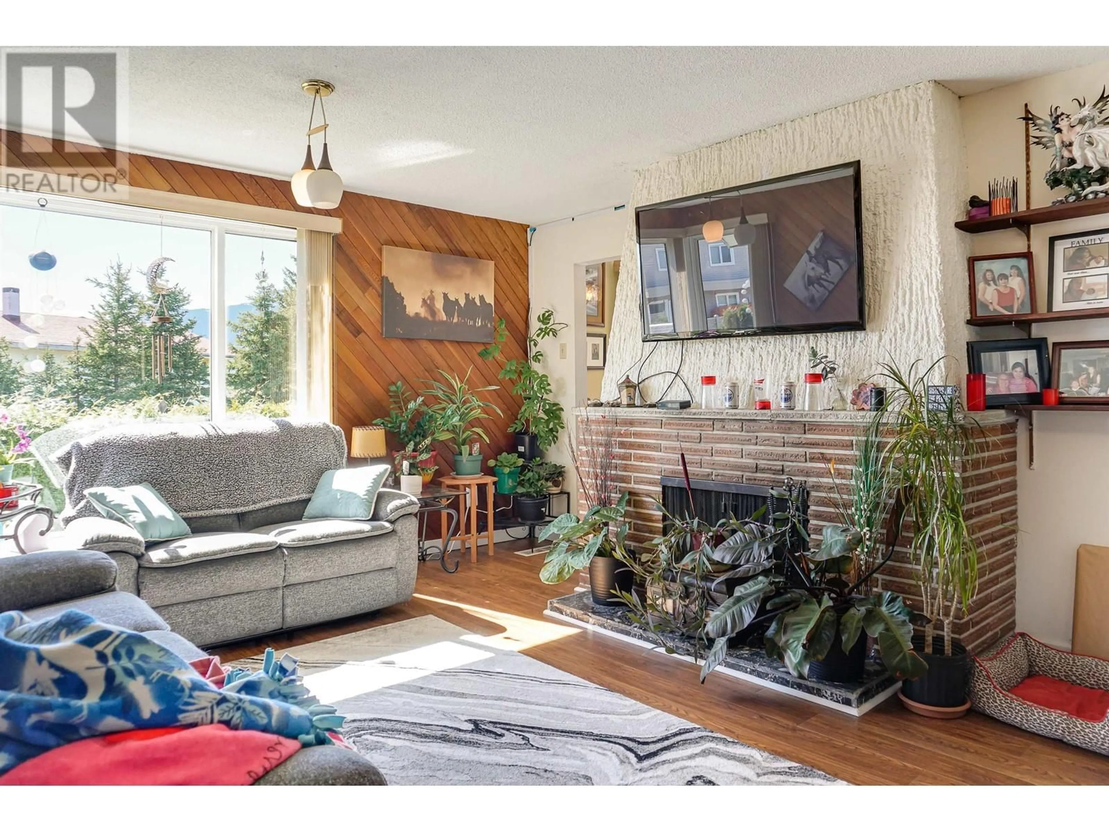 Living room, wood floors for 39 WOHLER STREET, Kitimat British Columbia V8C1H7