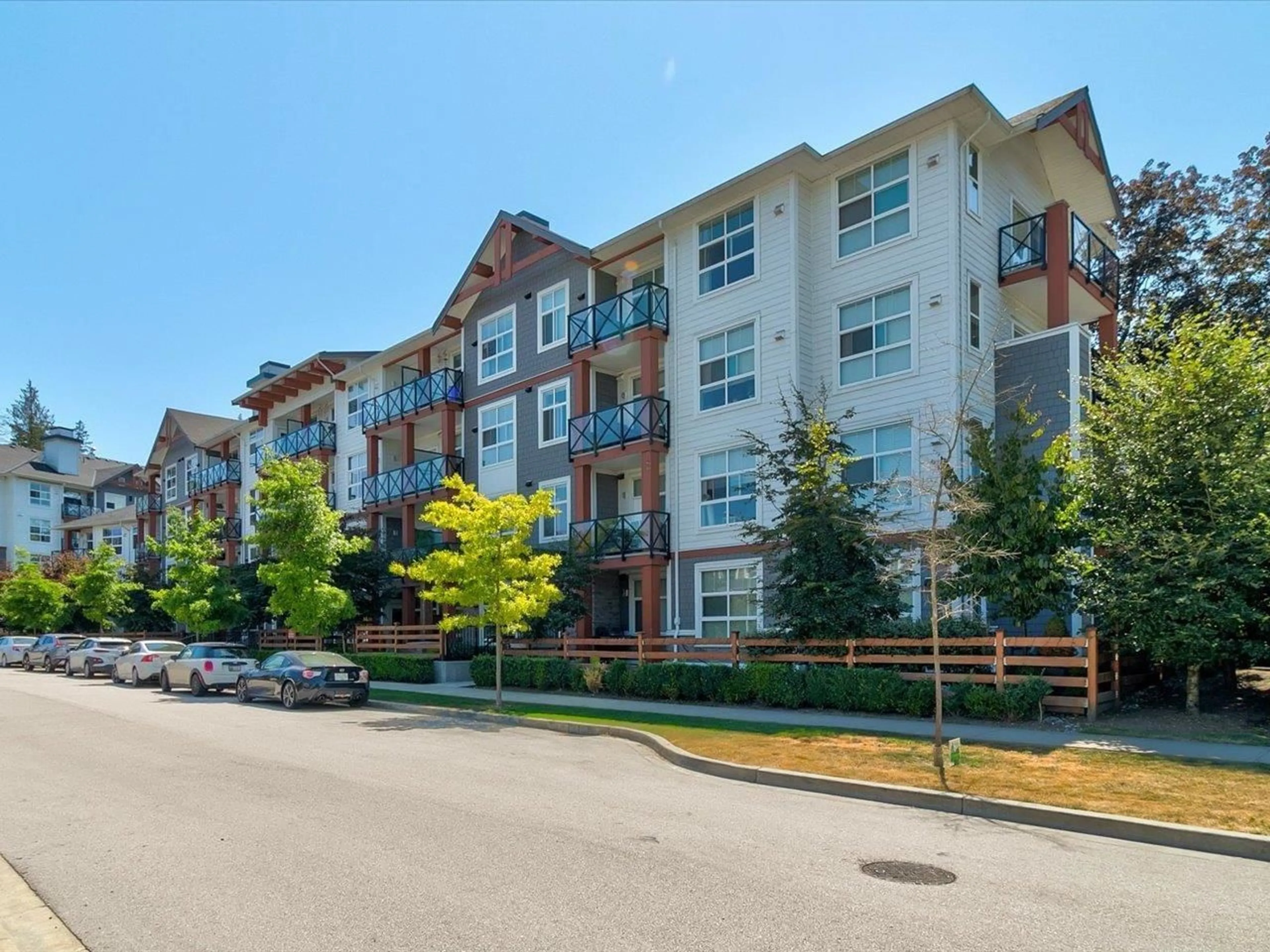 A pic from exterior of the house or condo for 401 14550 WINTER CRESCENT, Surrey British Columbia V4P0G4