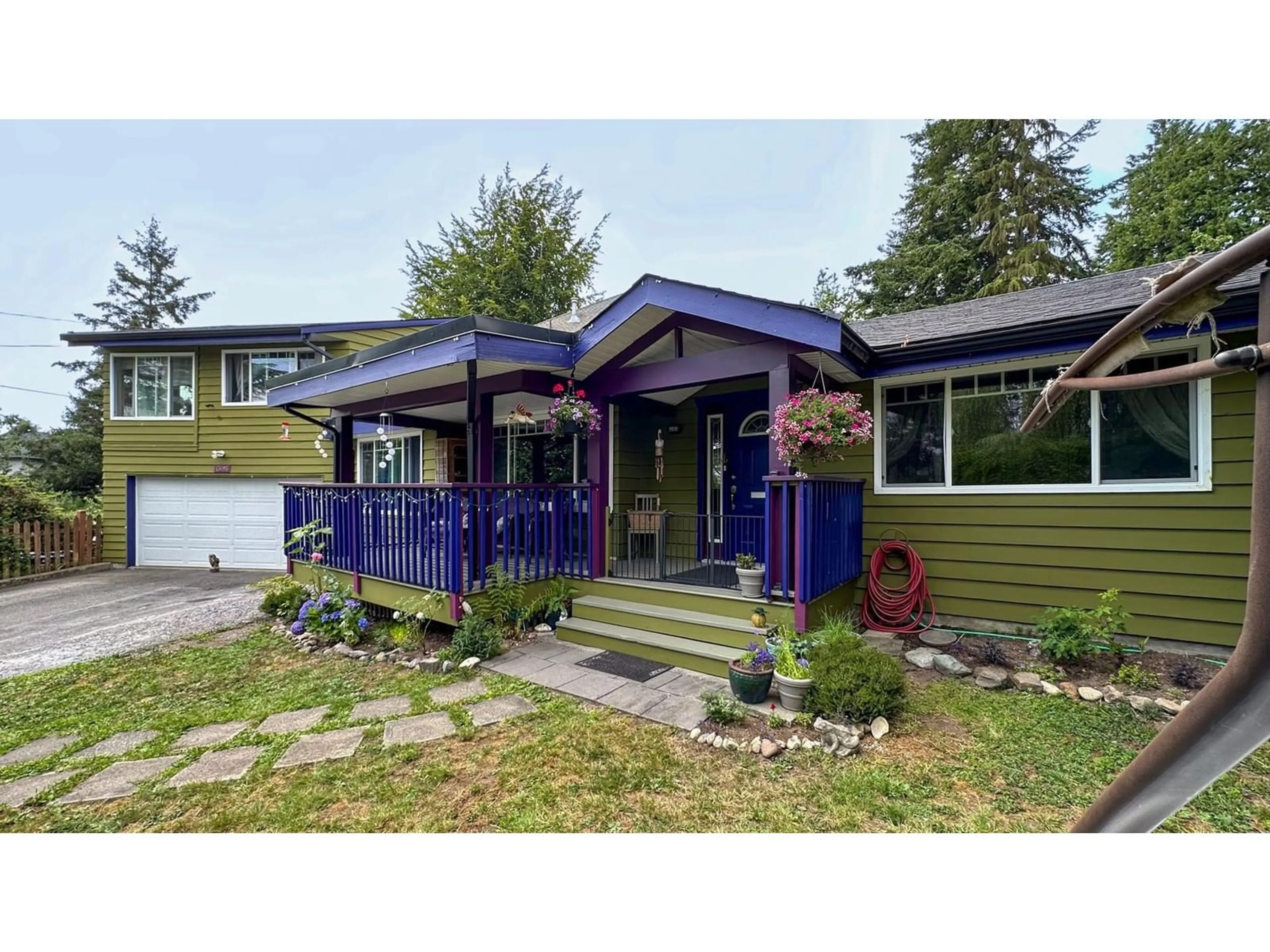 Frontside or backside of a home for 13195 14 AVENUE, Surrey British Columbia V4A1G6
