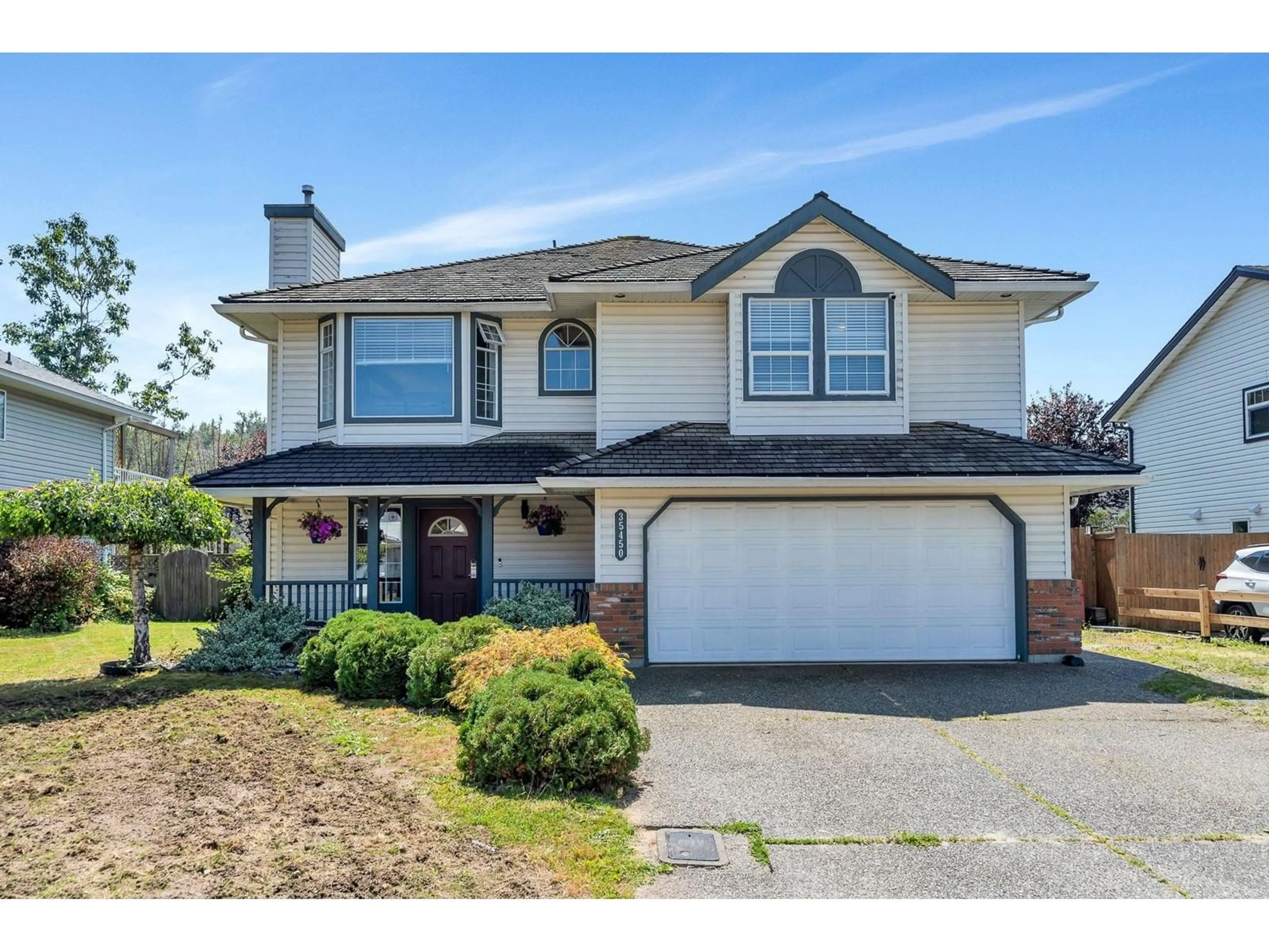 Frontside or backside of a home for 35450 CALGARY AVENUE, Abbotsford British Columbia V3G1J6